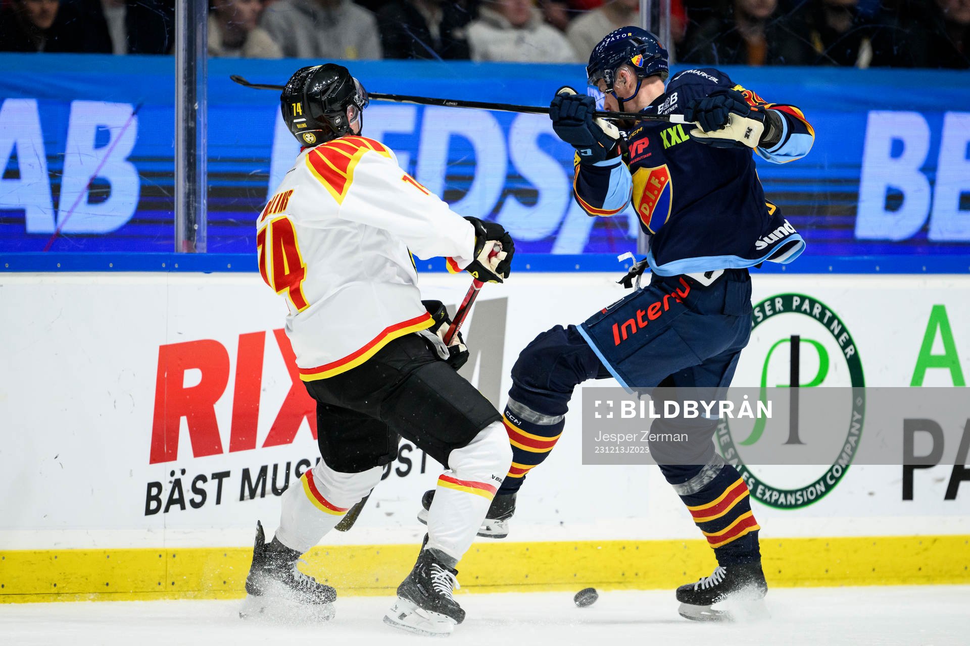 Brynäs Chad Billins och Djurgårdens Daniel Brodin