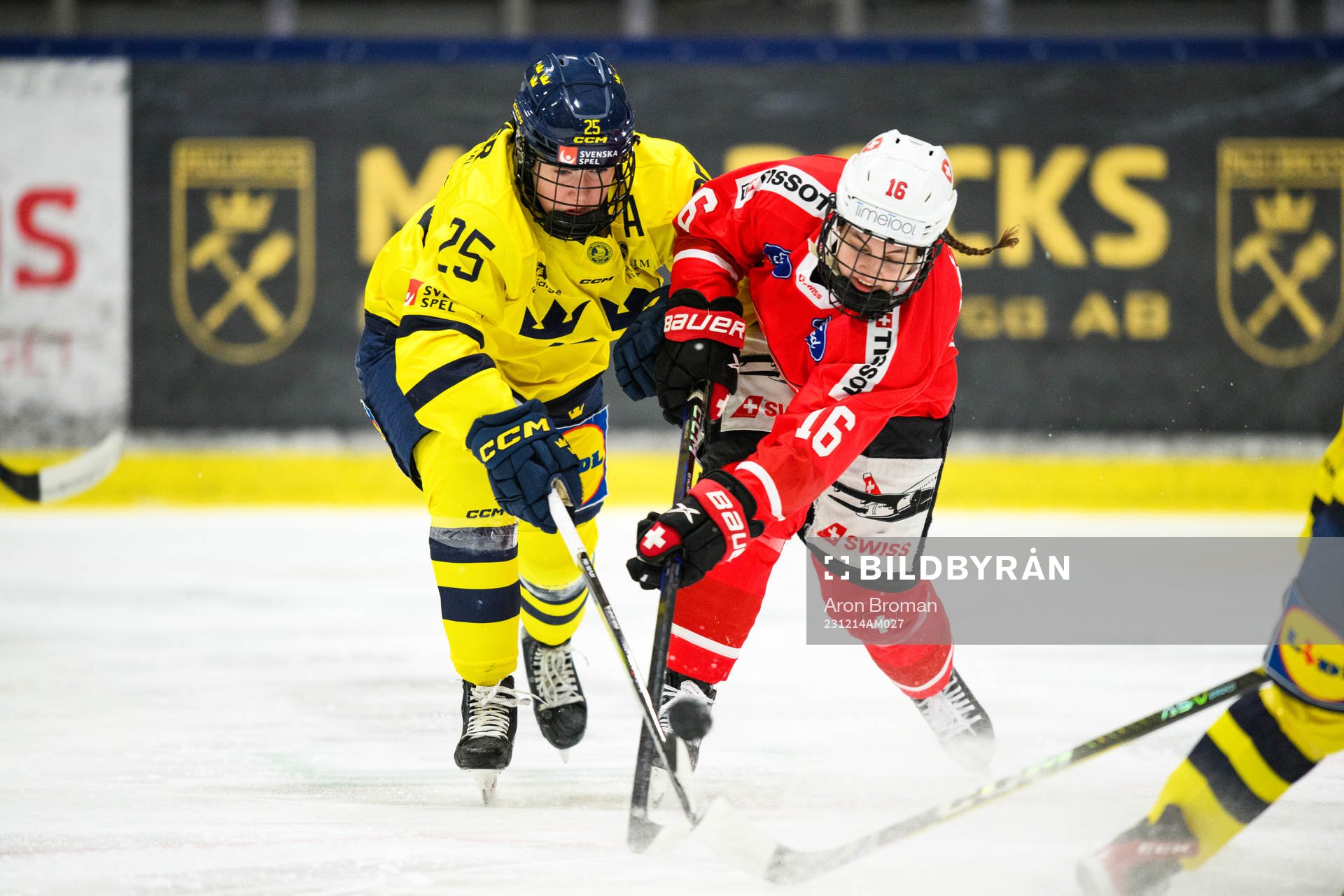 Sveriges Lina Ljungblom och Schweizs Nicole Vallario