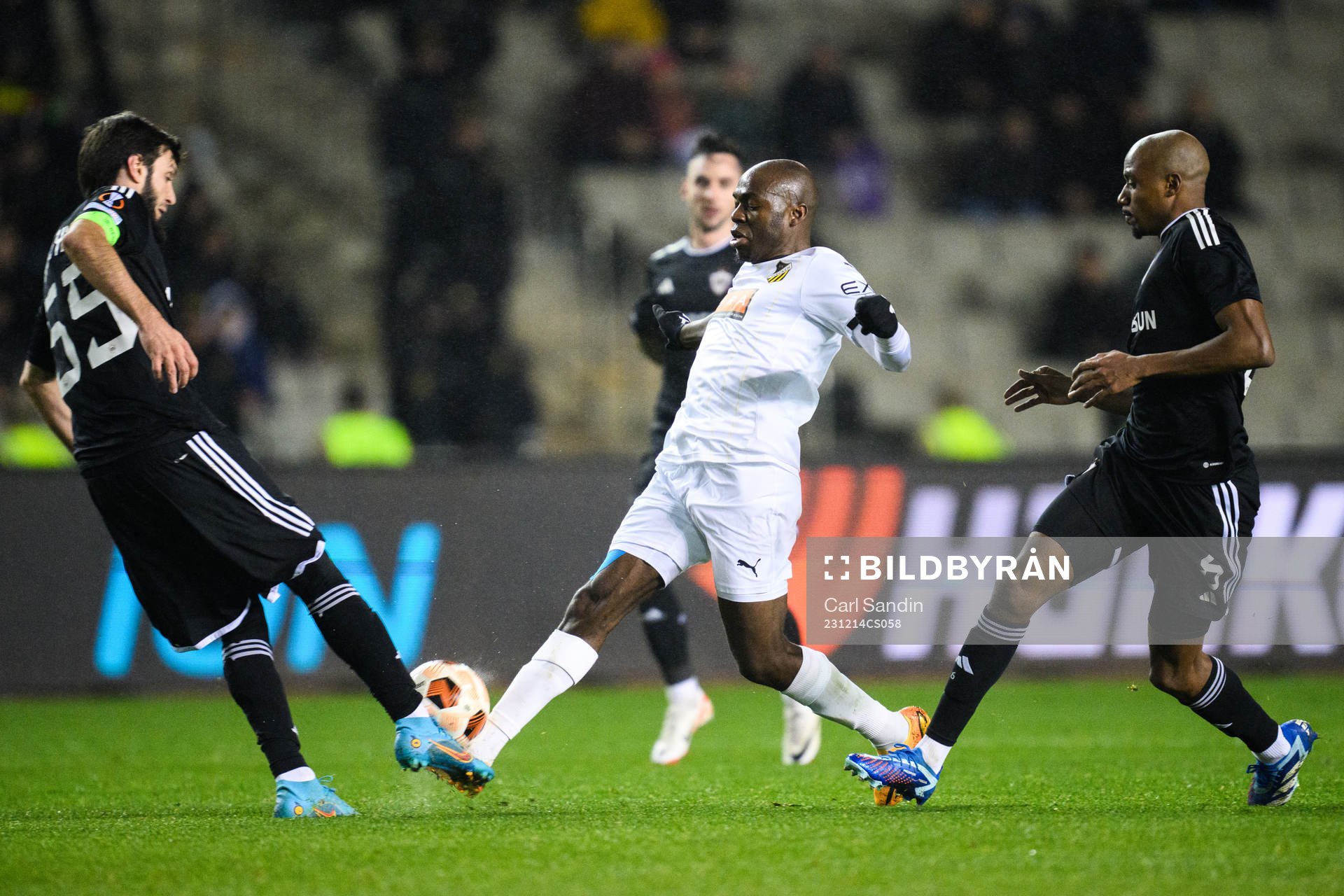 Edward Chilufya of Häcken against Badavi Huseynov and