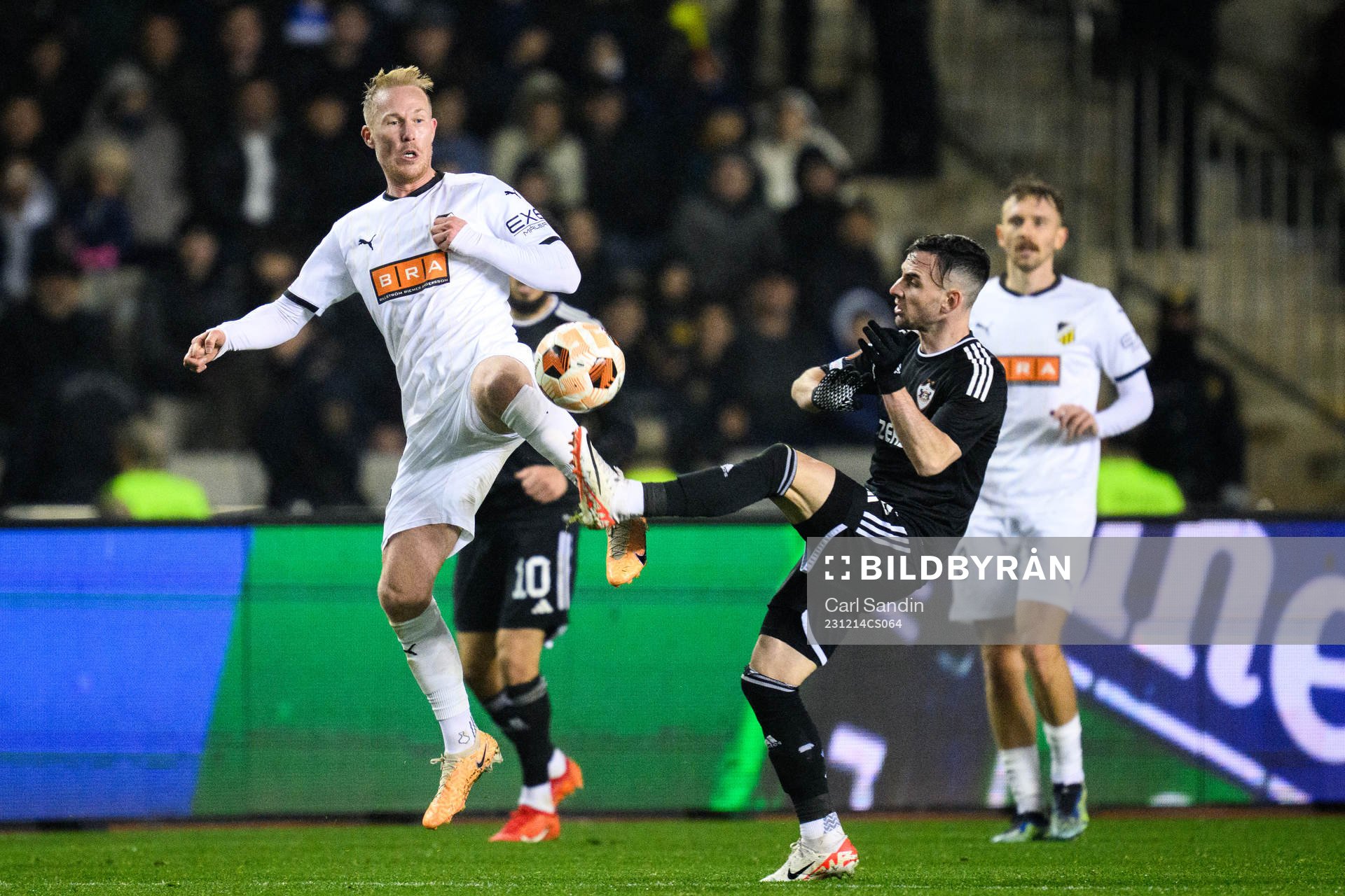 Mikkel Rygaard Jensen of Häcken and Marko Jankovic of