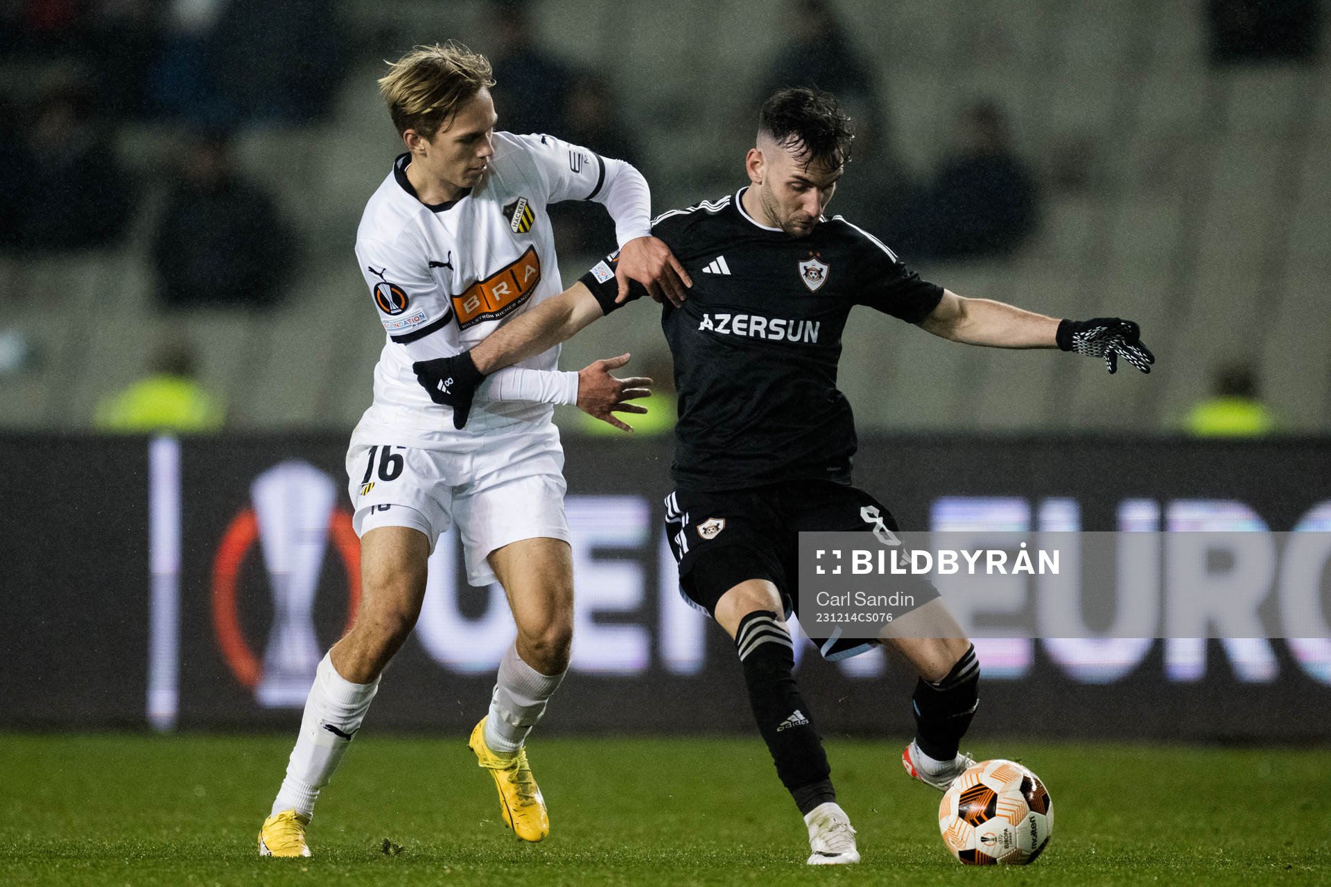 Pontus Dahbo of Häcken and Marko Jankovic of Qarabag