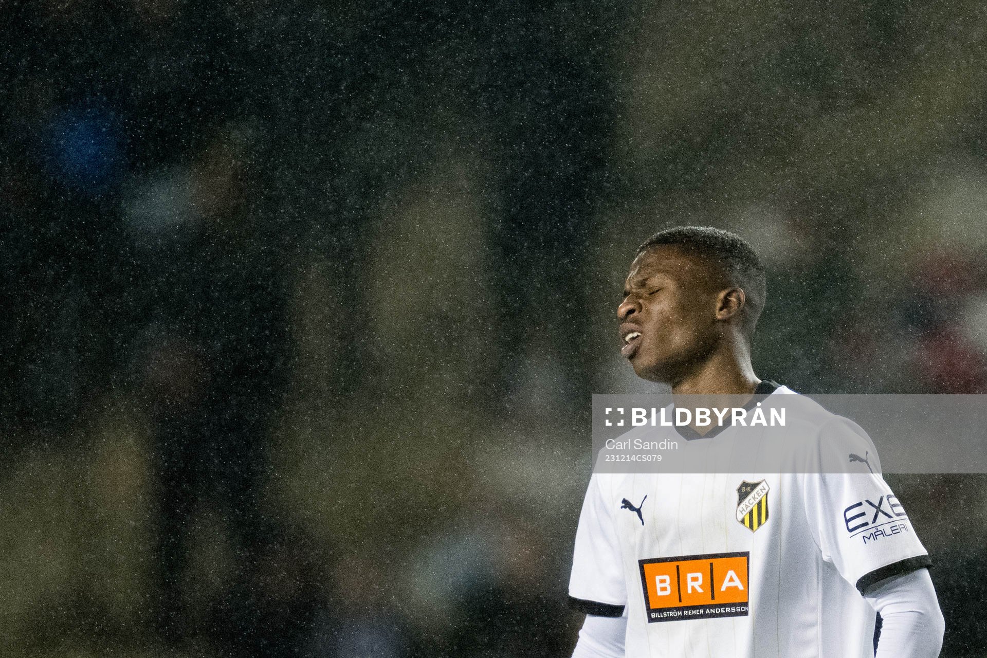 Akoua Romeo Amane of Häcken looks dejected