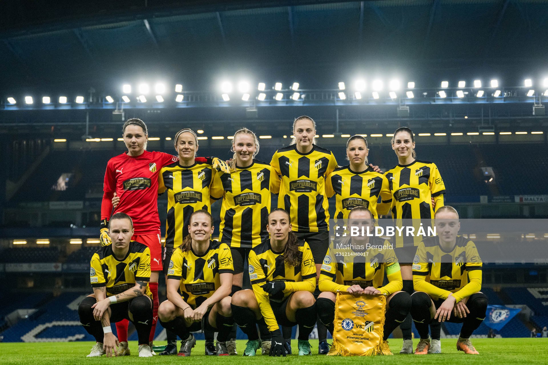 The starting eleven of Häcken ahead of the UEFA Women's Champions League football match between Chelsea and Häcken on December 14, 2023 in London.