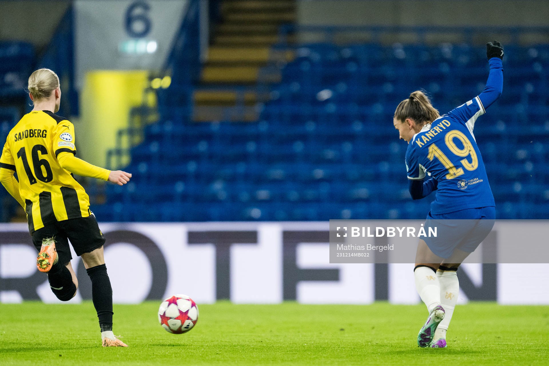 Anna Sandberg of Häcken and Johanna Rytting Kaneryd of