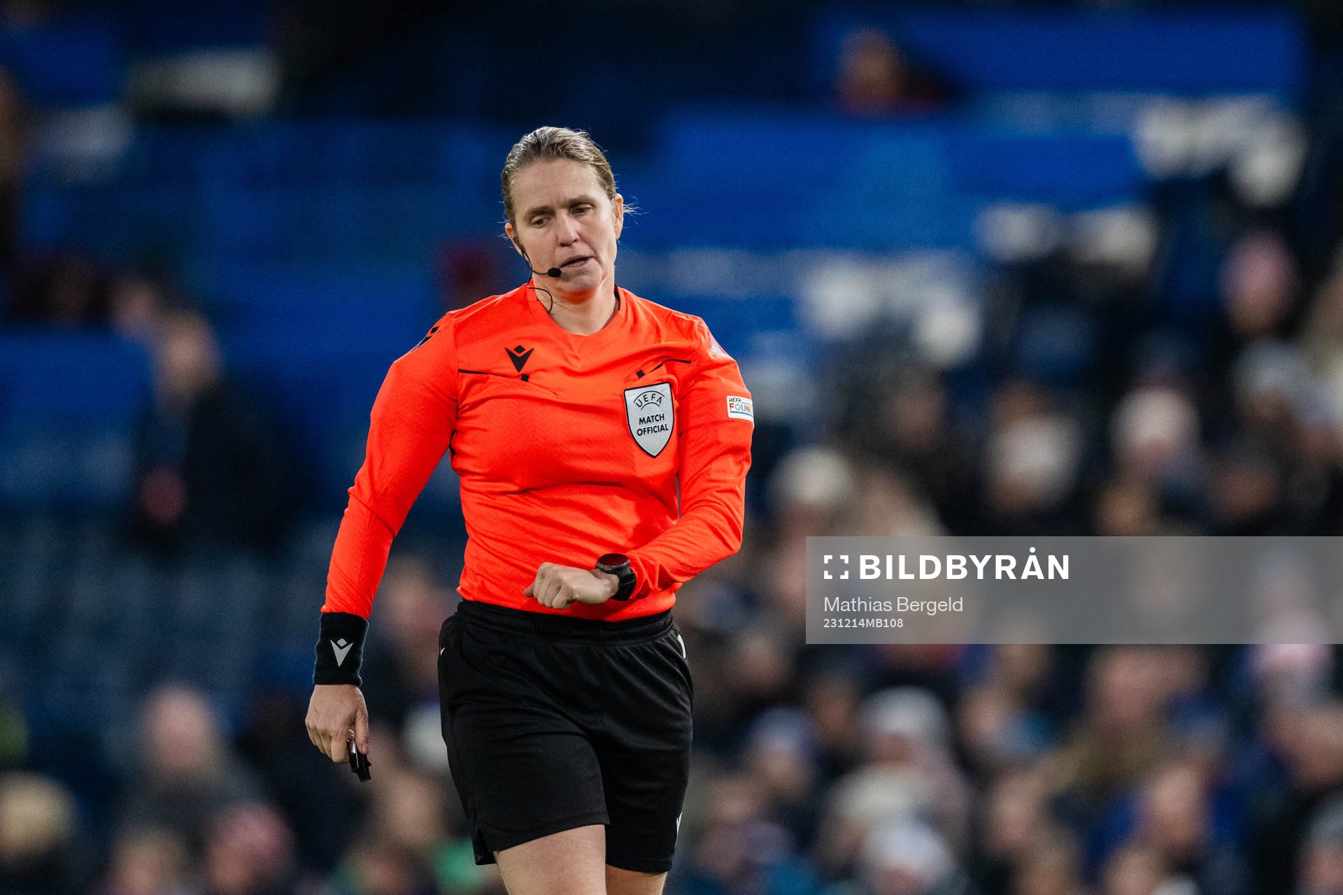 Referee Esther Staubli