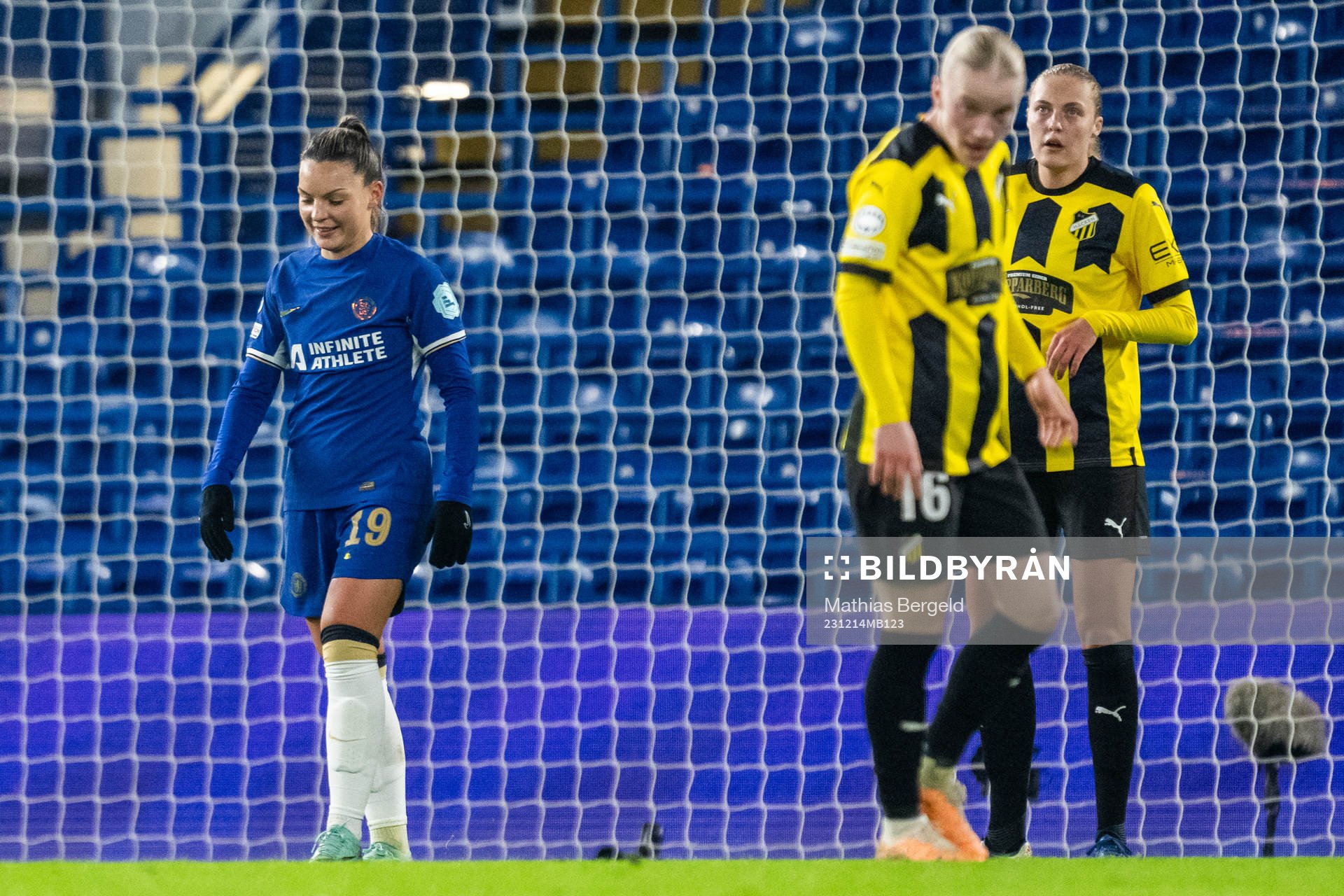 Johanna Rytting Kaneryd of Chelsea looks dejected