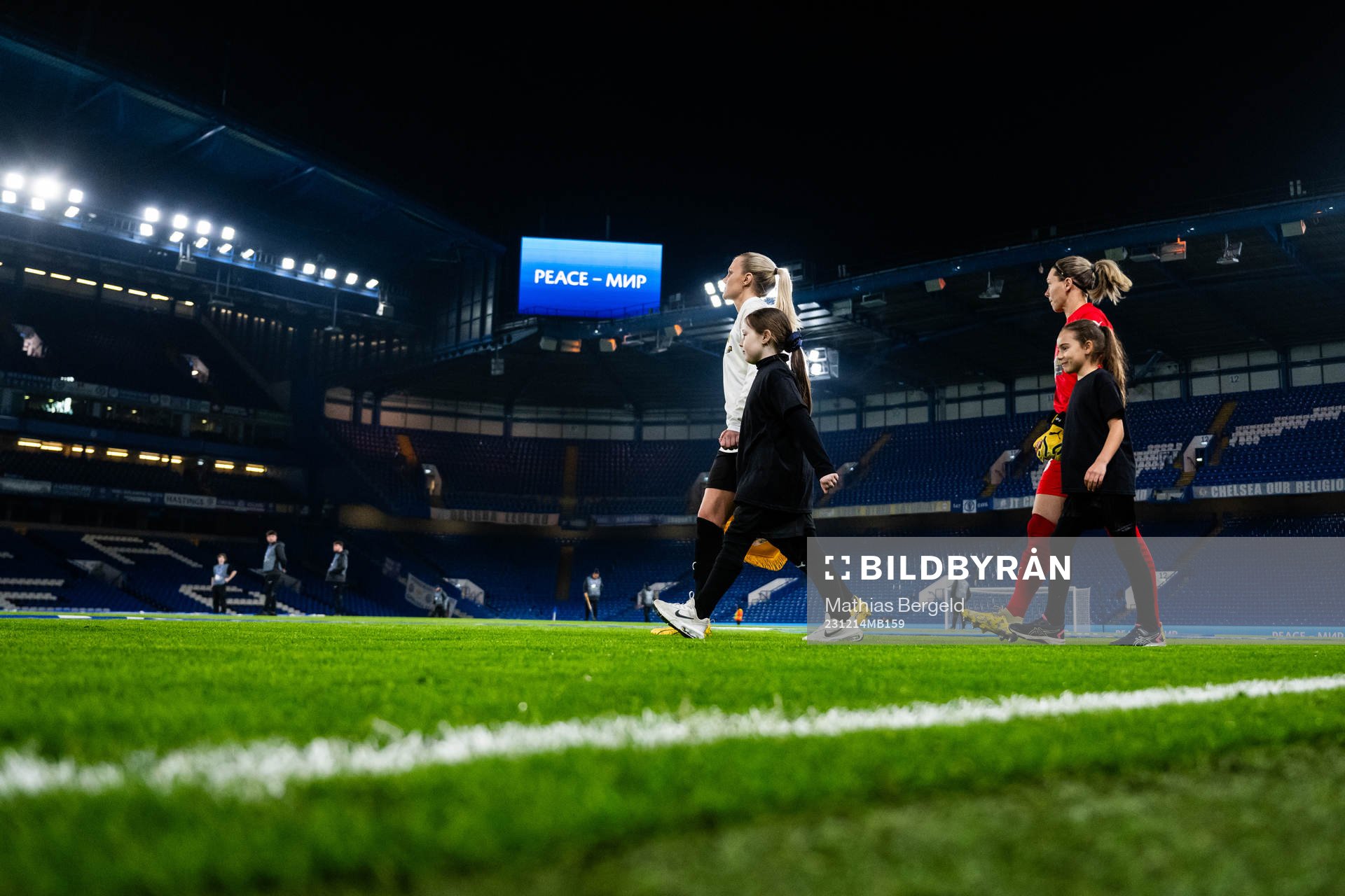 Josefine Rybrink and goalkeeper Jennifer Falk of Häcken