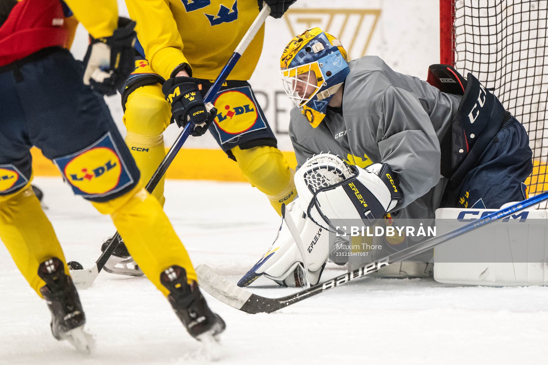 Goaltender Hugo Hävelid of the Swedish under-20 national