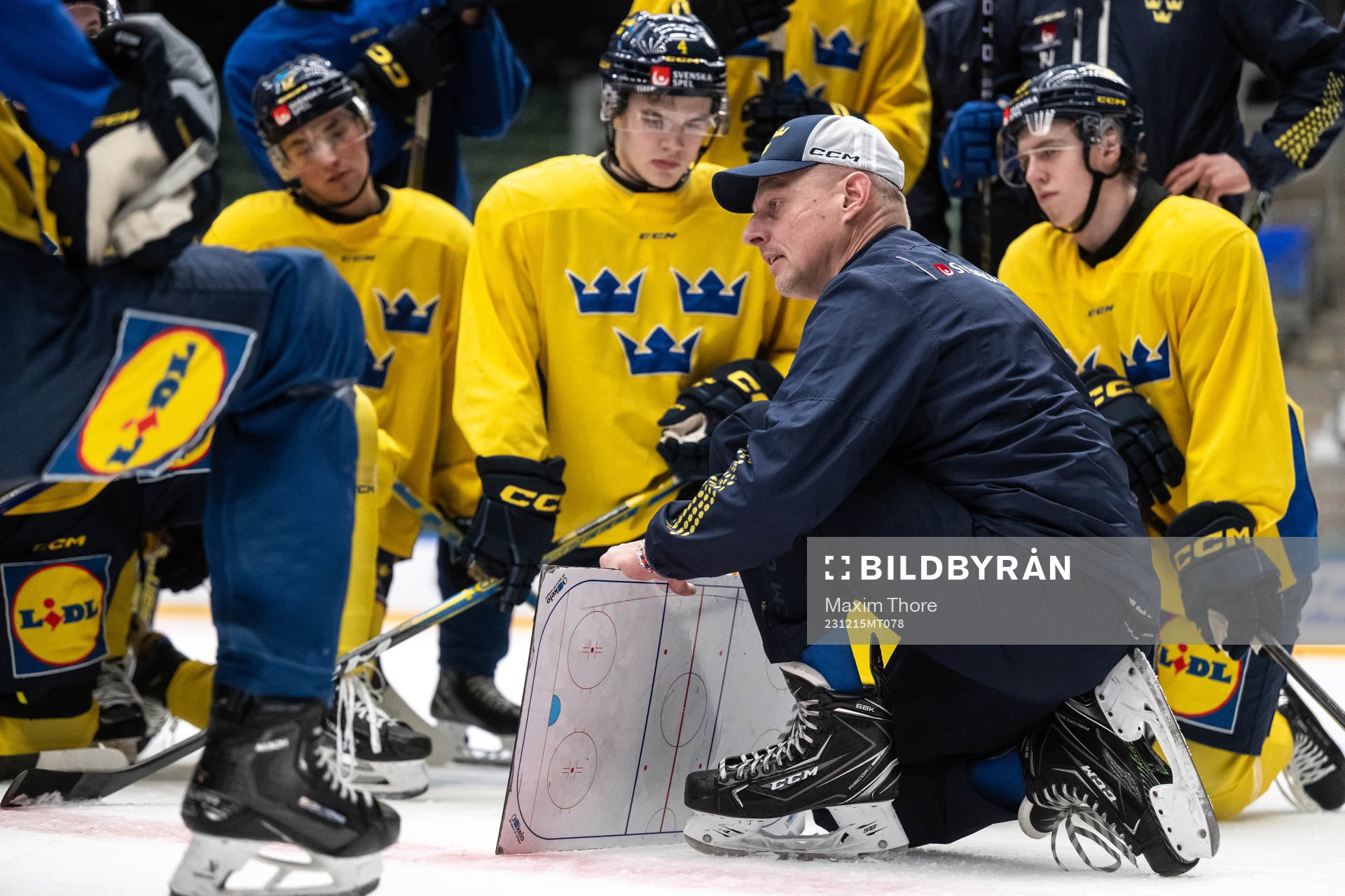 Head coach Magnus Hävelidof the Swedish under-20 national