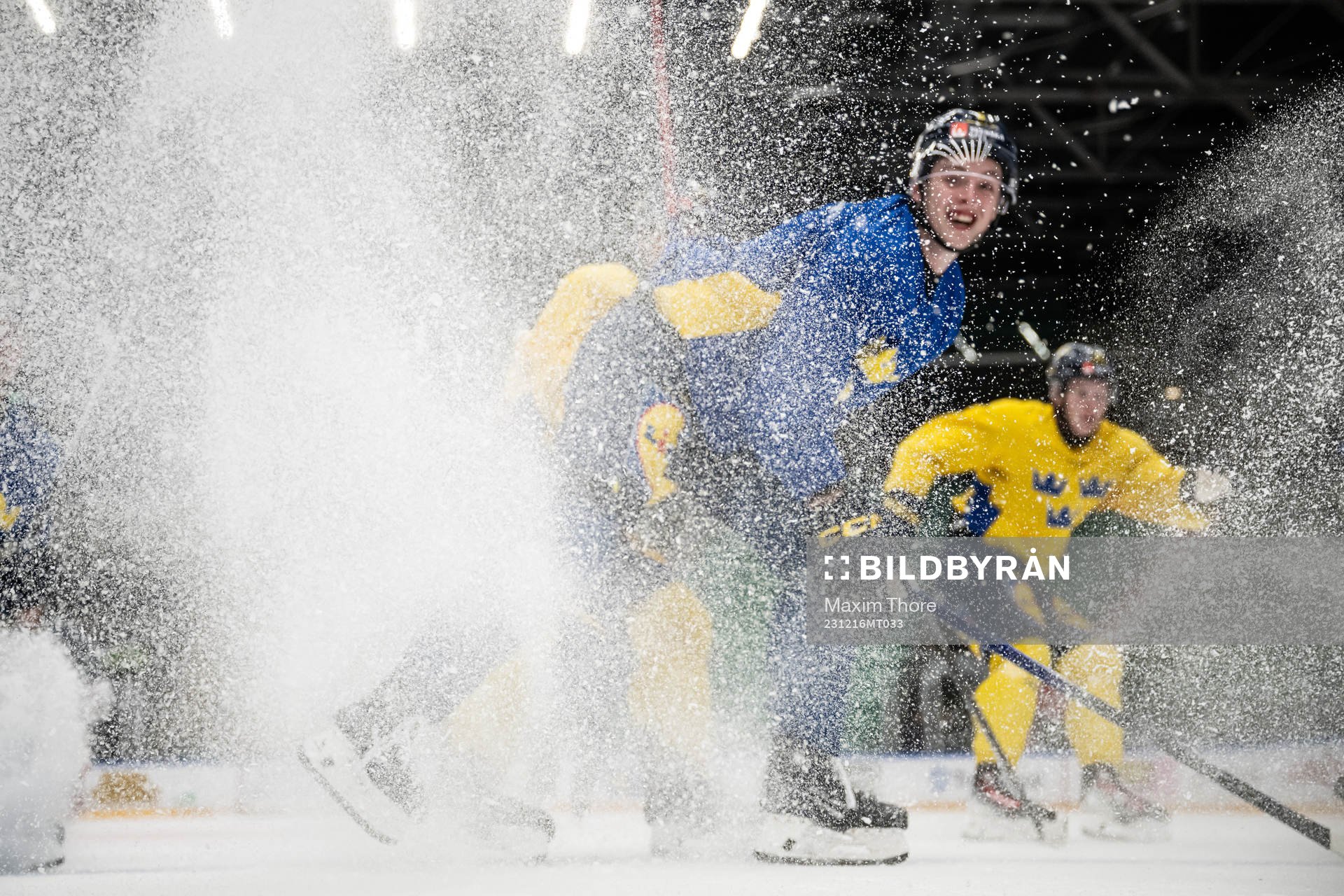 Snow splash from Anton Johansson of the Swedish under-20