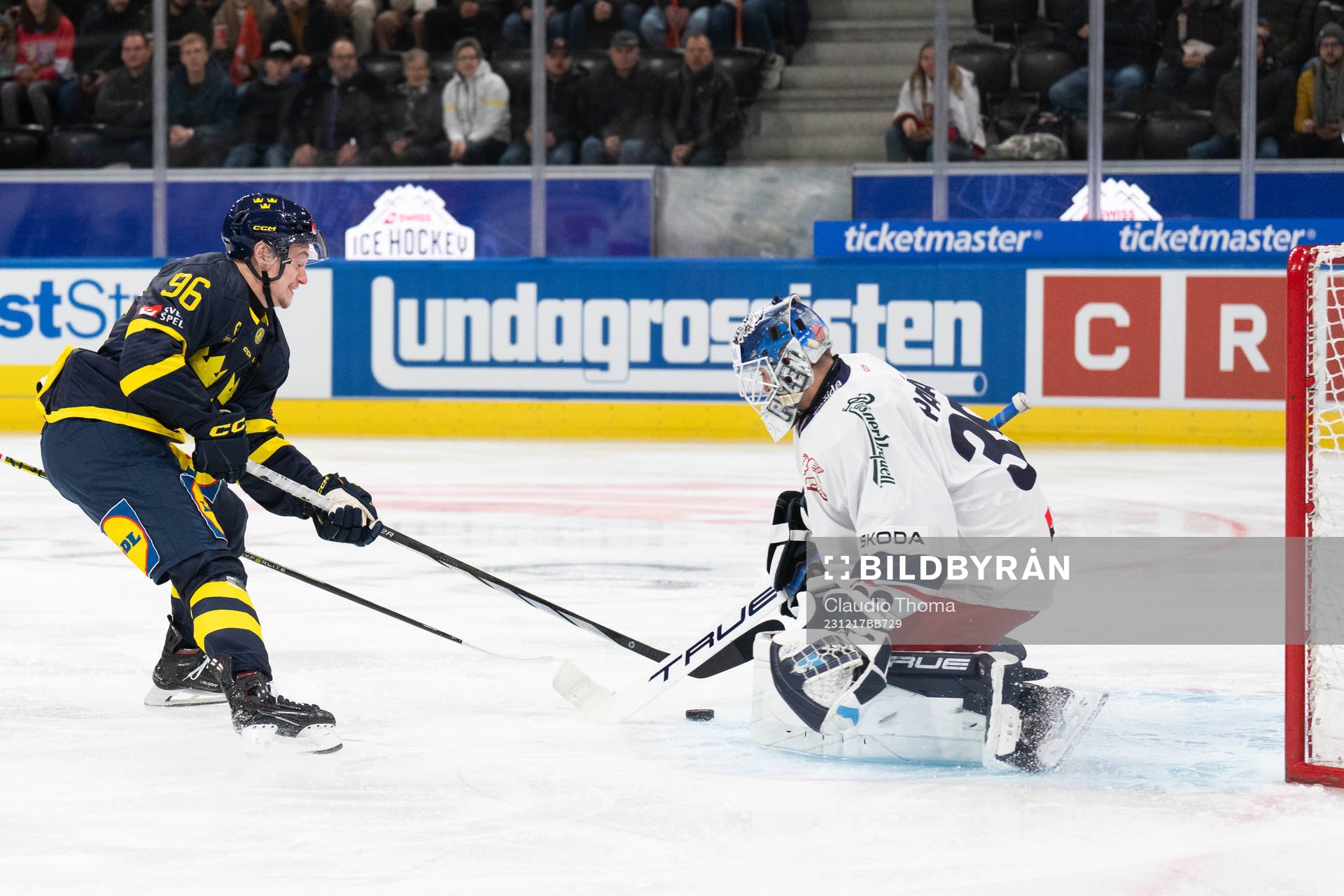 Pontus Andreasson of Sweden against Dominik Pavlat in the