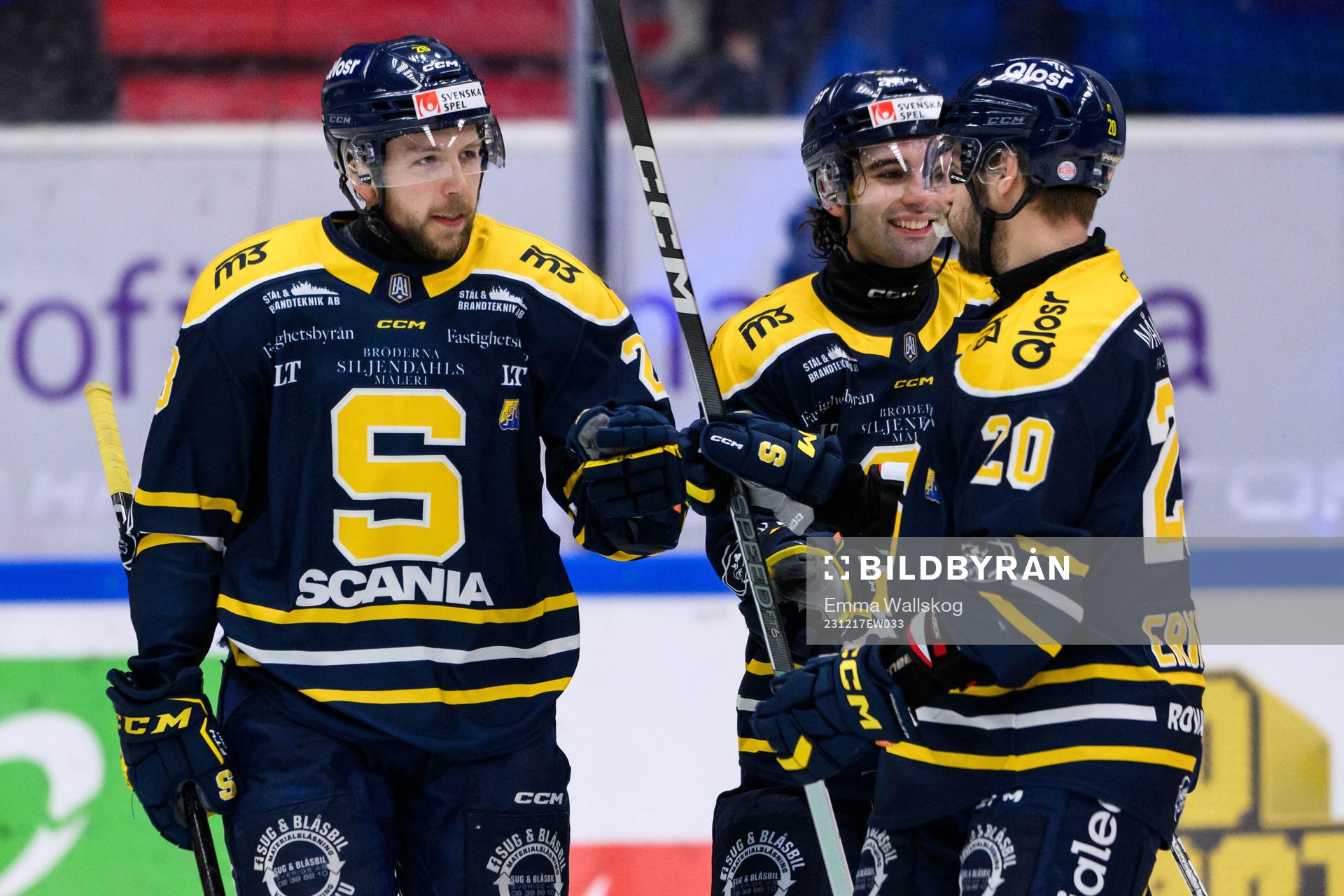 Södertäljes Emil Alba och Marcus Eriksson jublar