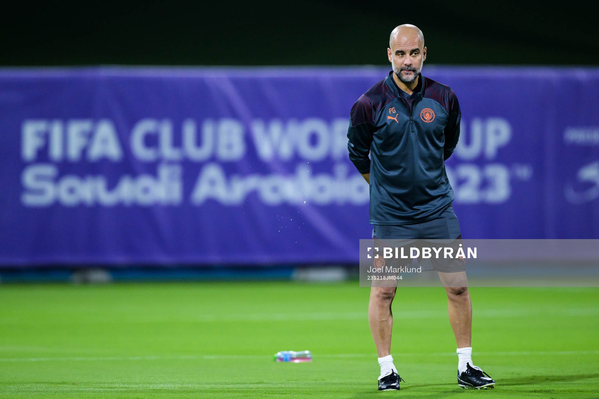 Head coach Pep Guardiola of Manchester City at a training