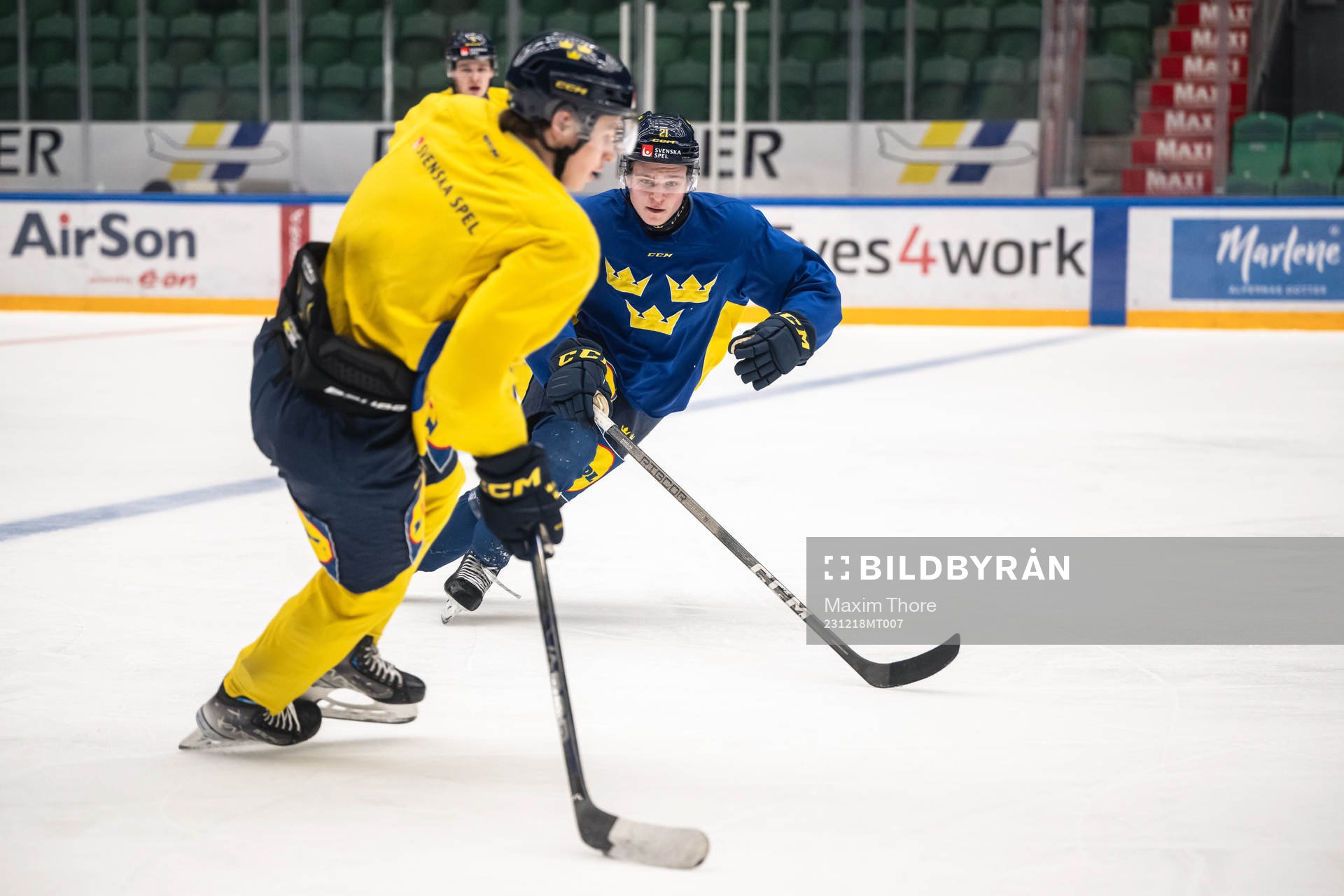 Zeb Forsfjäll of the Swedish under-20 national ice hockey