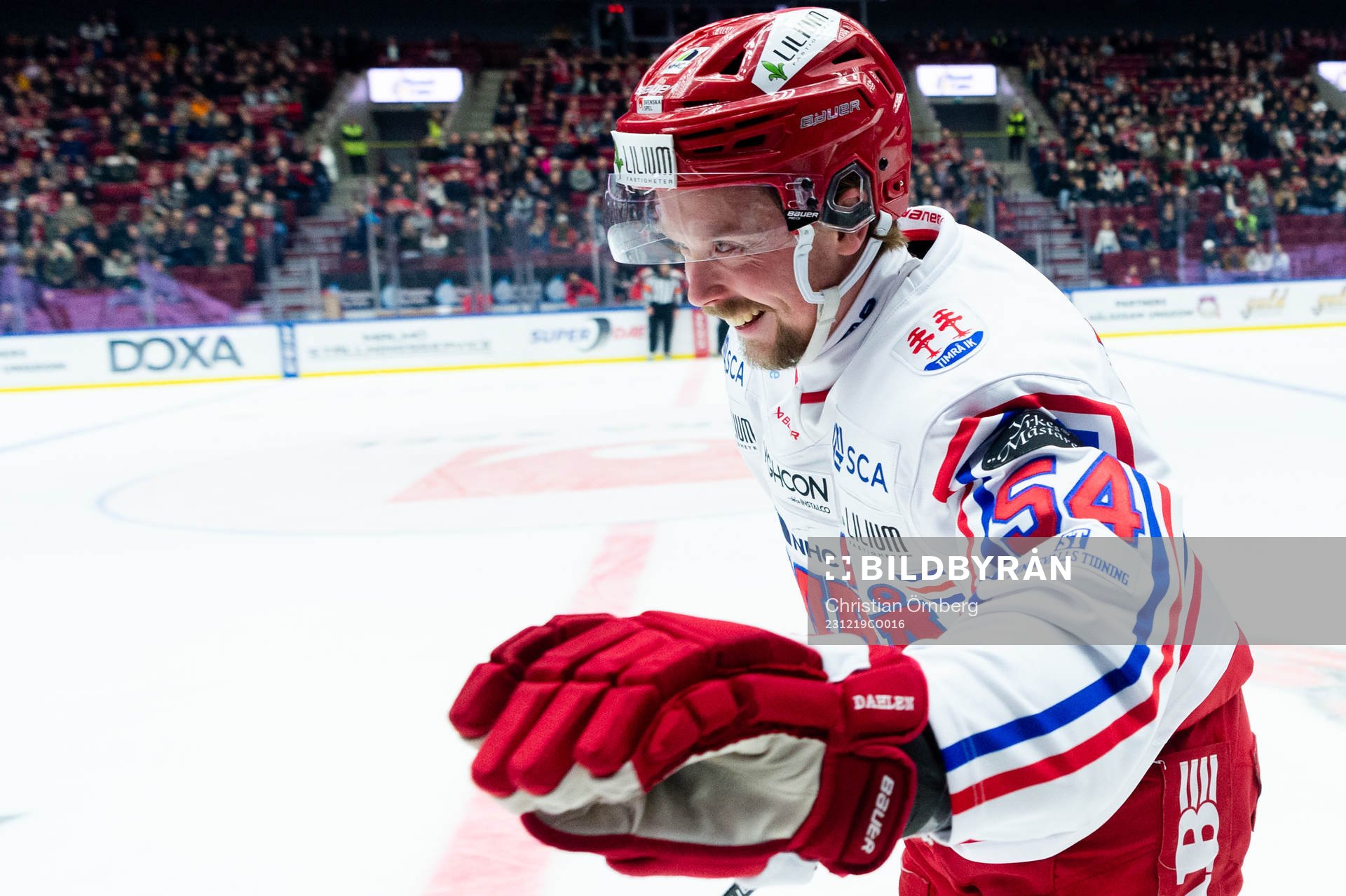 Timrås Jonathan Dahlén jublar