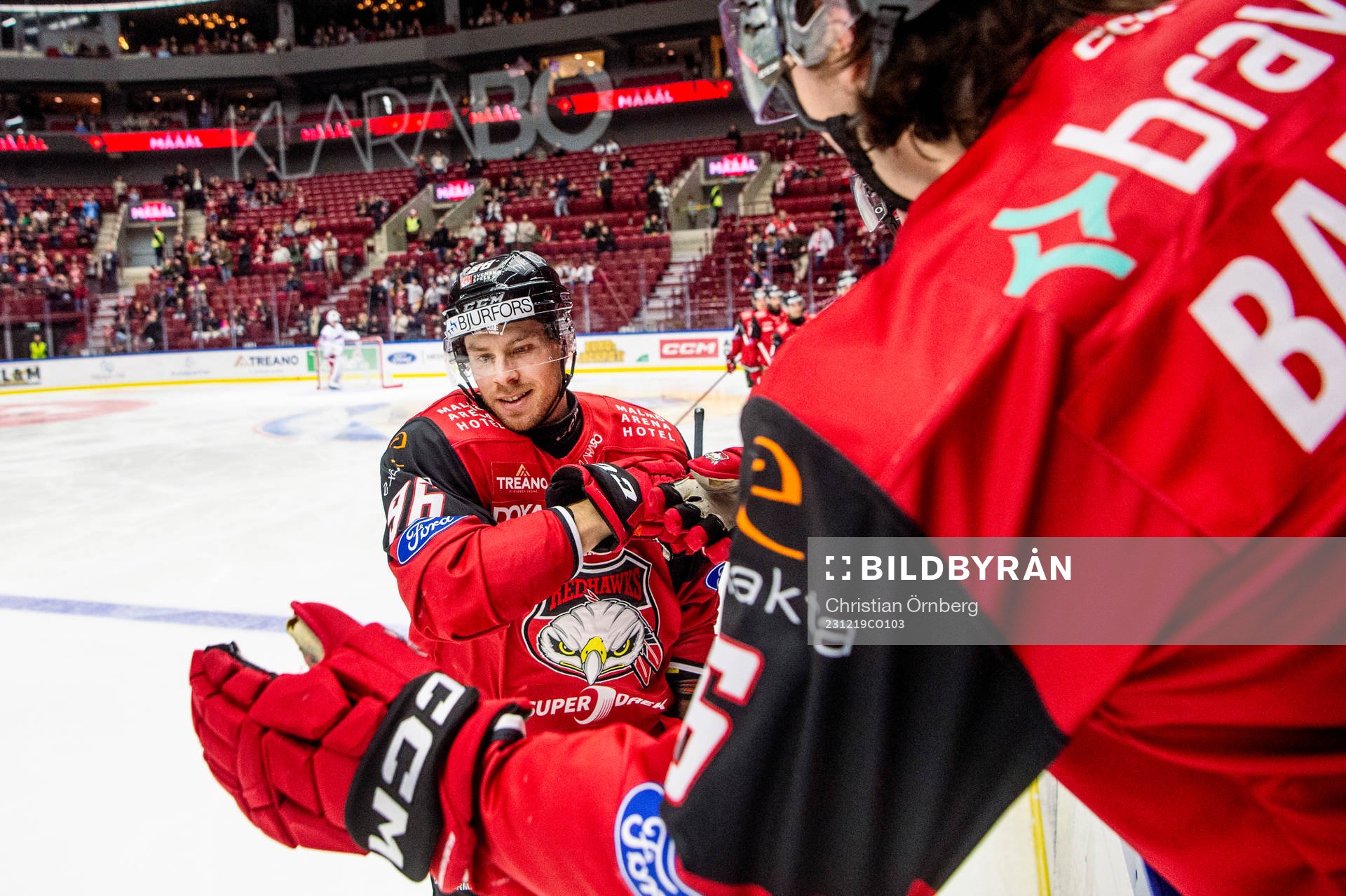 Malmö Redhawks Emil Forslund jublar
