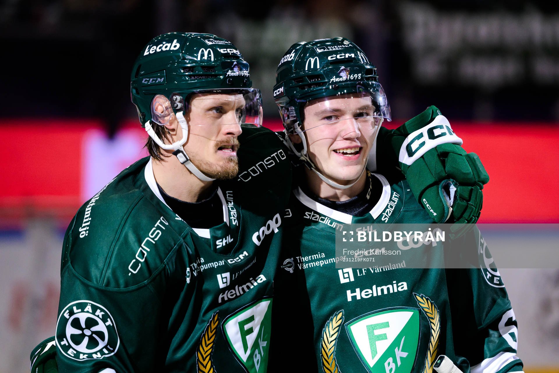 Färjestads Magnus Nygren och Noel Fransén jublar