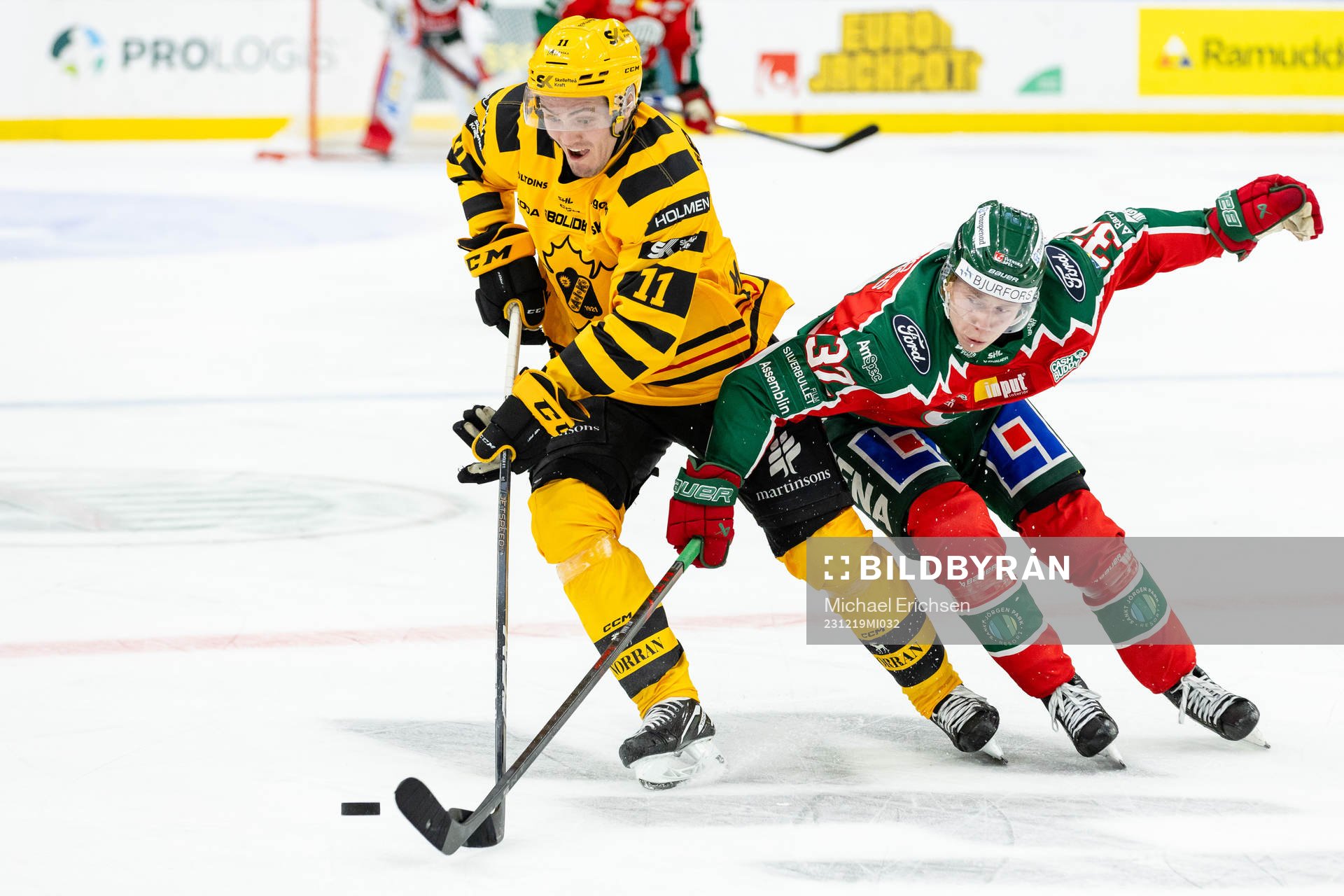 Skellefteås Max Lindholm och Frölundas Noah Hasa