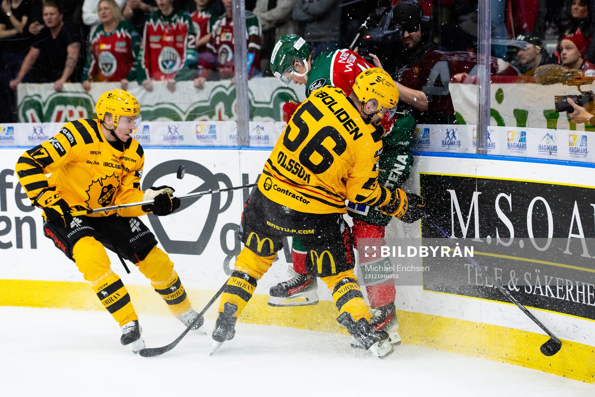 Skellefteås Pär Lindholm och Anton Olsson mot Frölundas