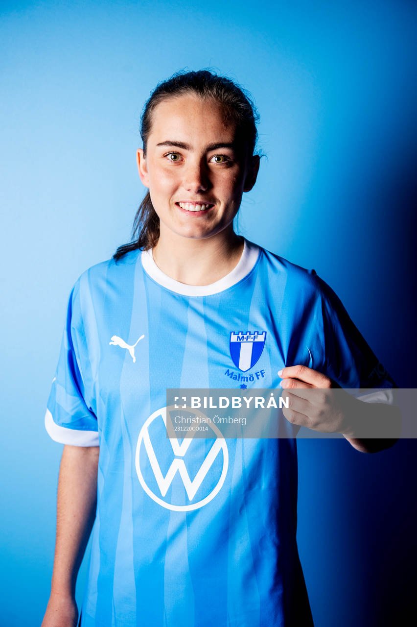 Malmö FF presenterar Matilda Kristell som ny spelare. Matilda Kristell under en porträttfotografering med Malmö FF den 20 december 2023 i Malmö.