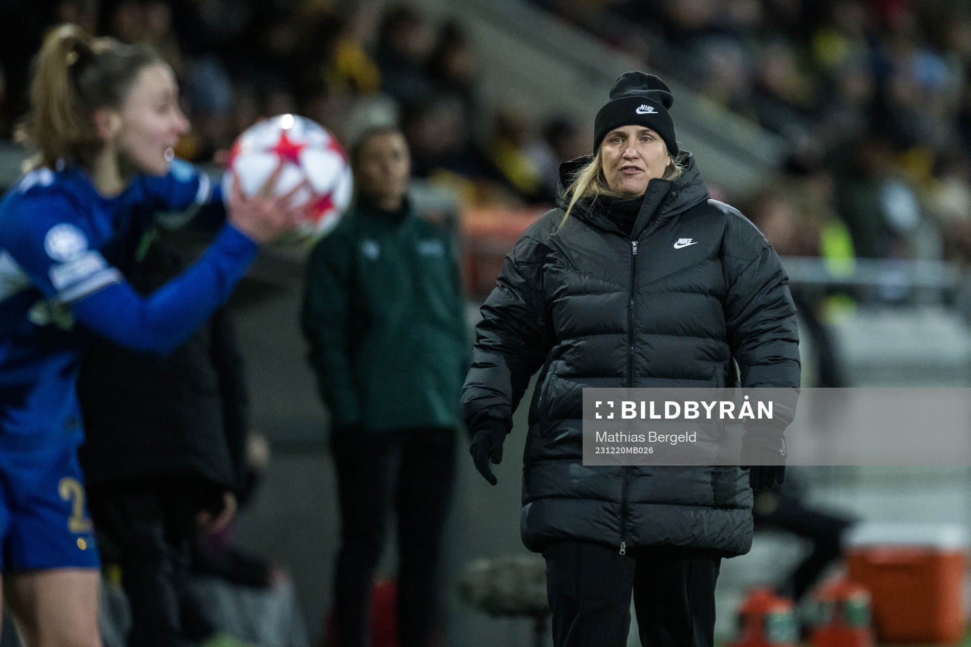 Head coach Emma Hayes of Chelsea