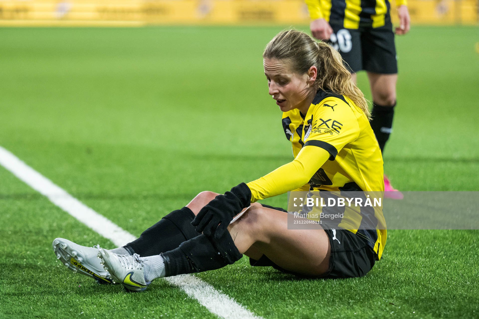 Anna Anvegård of Häcken looks dejected
