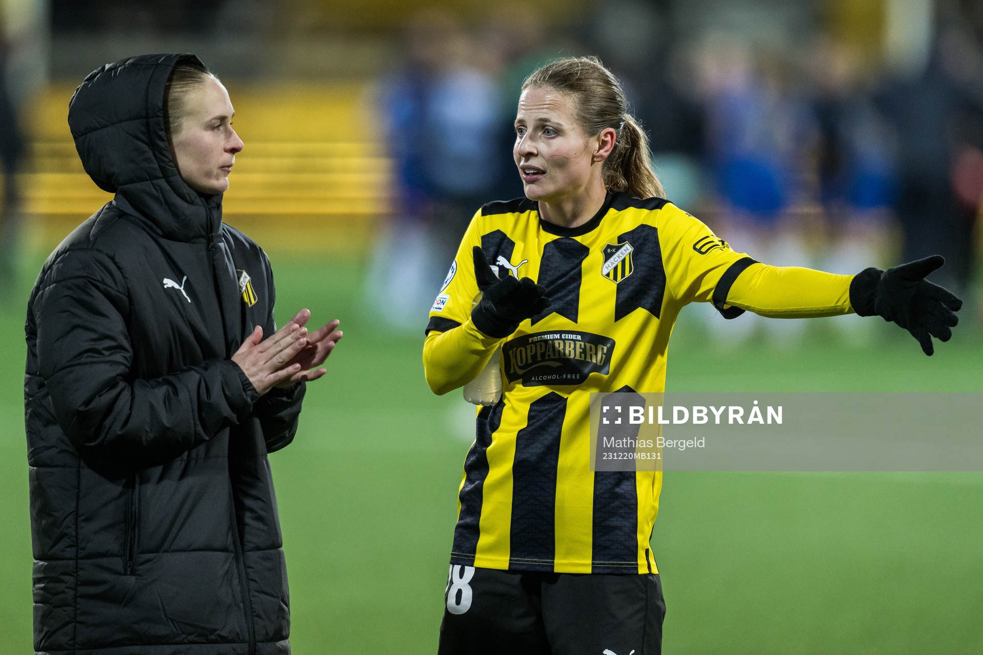 Filippa Curmark and Anna Anvegård of Häcken look dejected