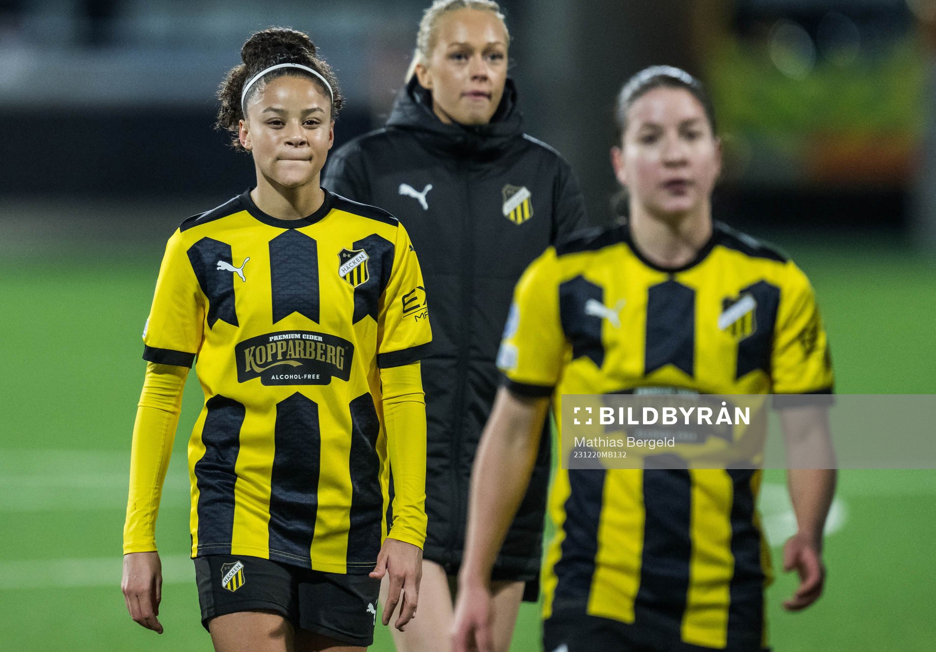 Felicia Schröder of Häcken looks dejected