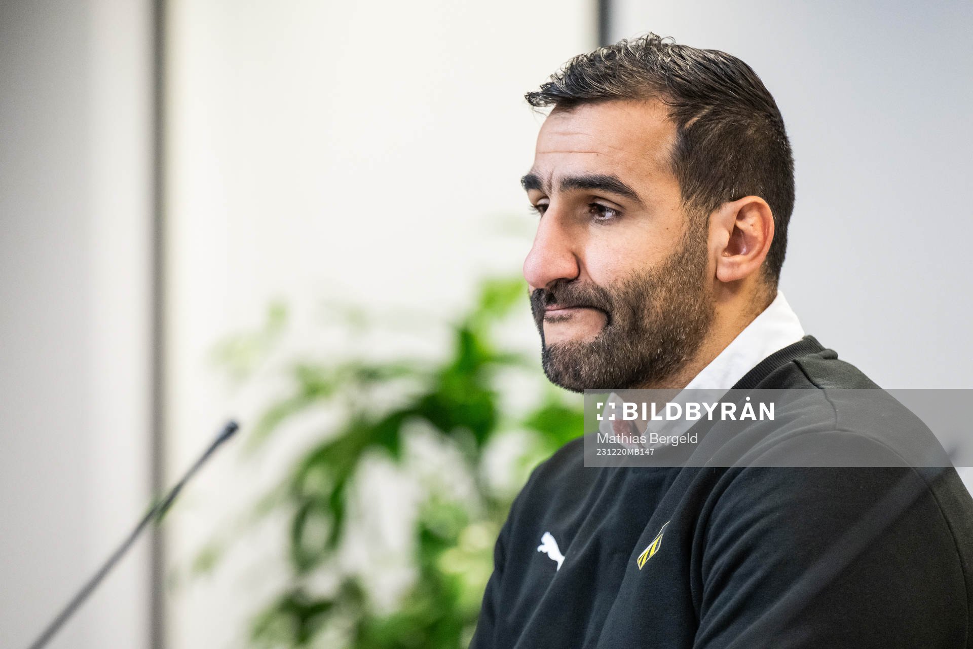Head coach Mak Lind of Häcken at the press conference