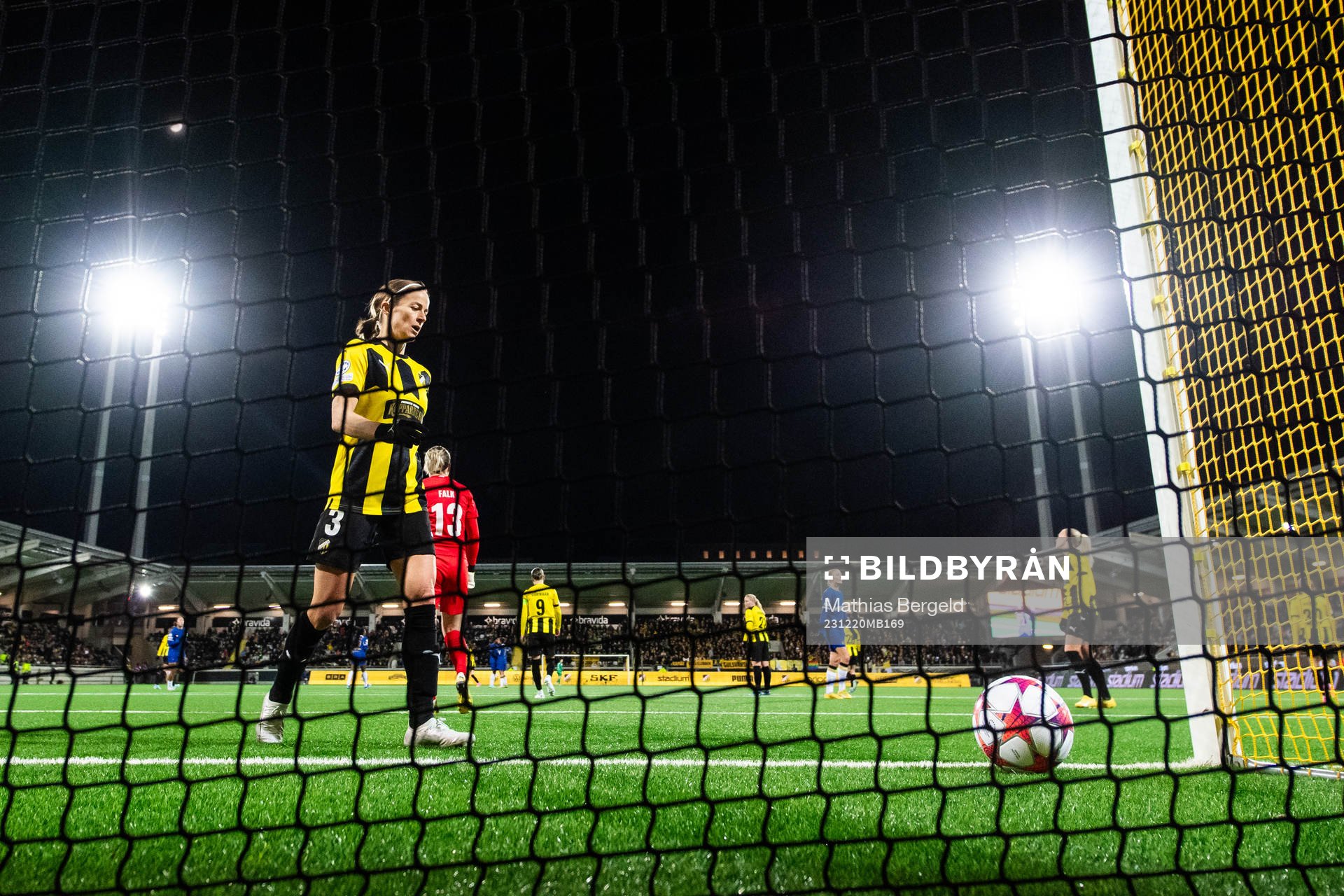 Aivi Luik of Häcken looks dejected
