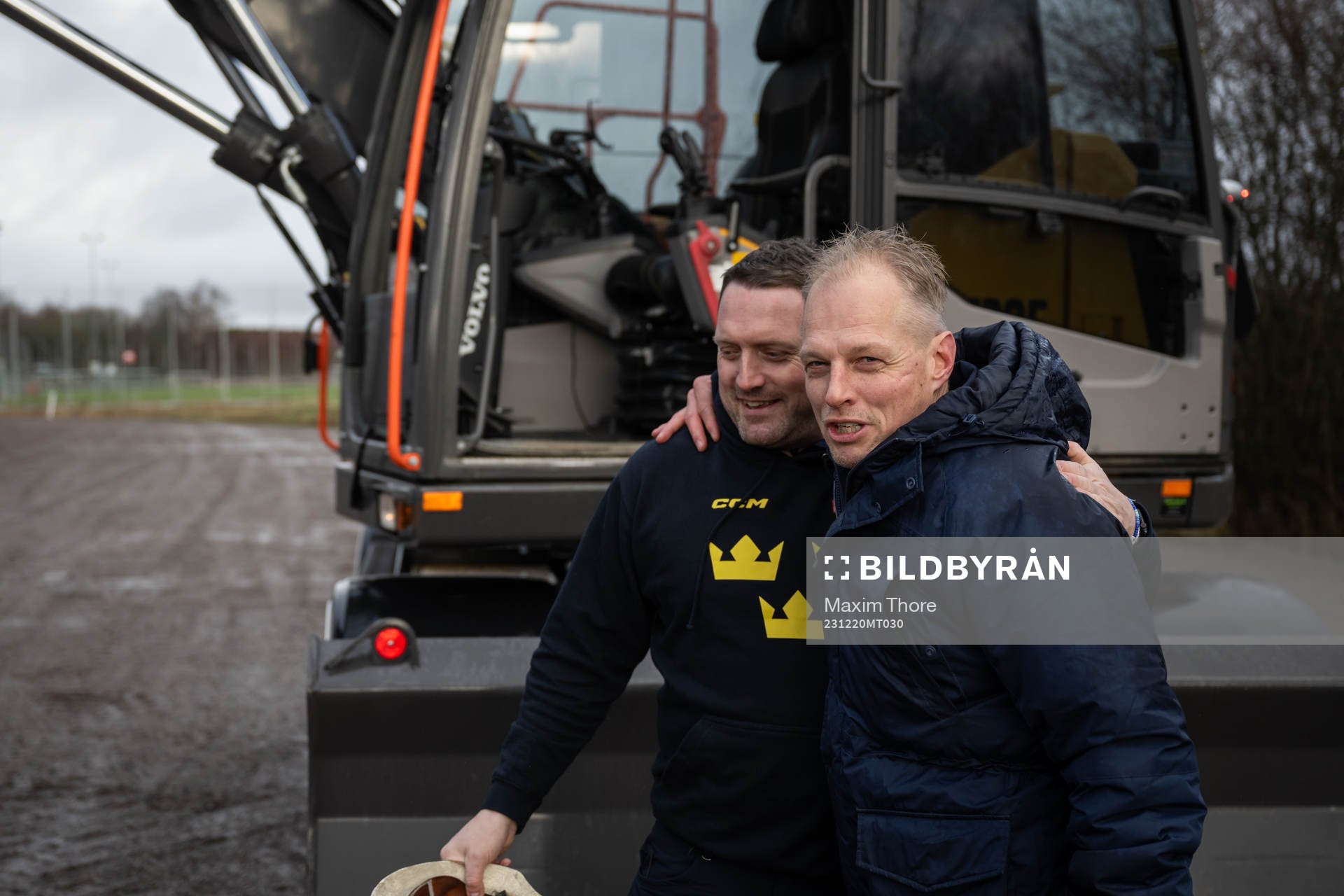 Head coach Magnus Hävelid and equipment manager Daniel