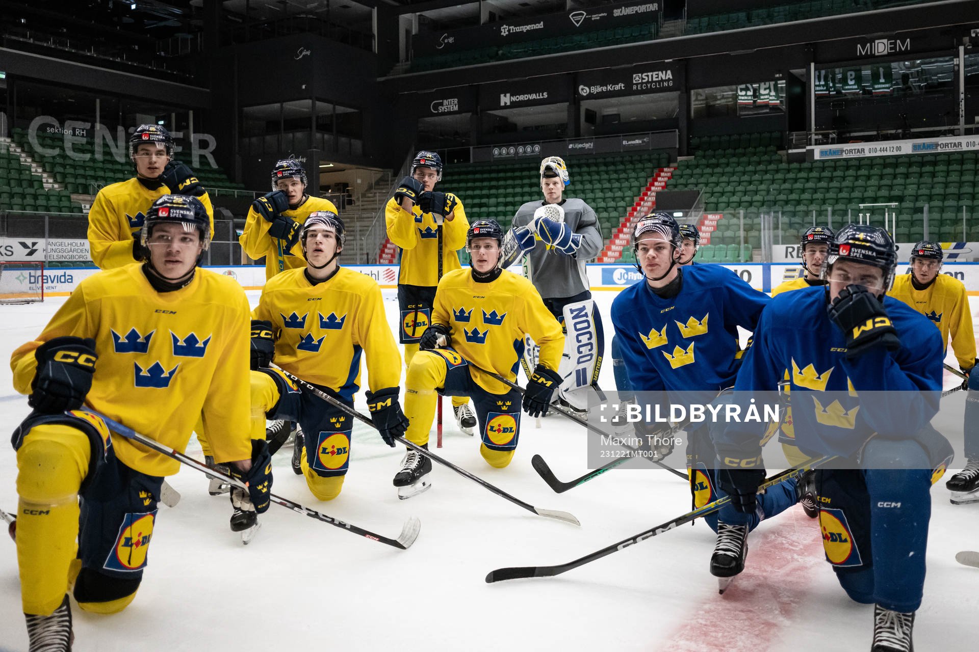 Players of the Swedish under-20 national ice hockey team