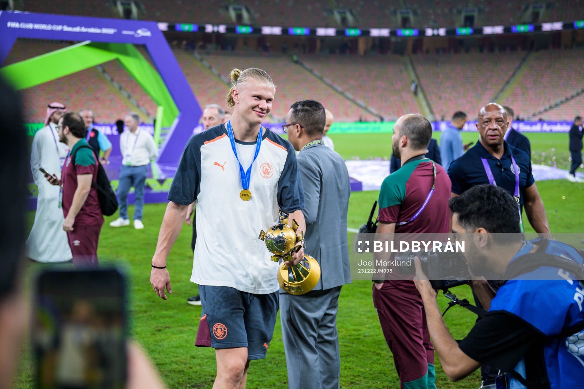 Erling Braut Haaland of Manchester City celebrates with the