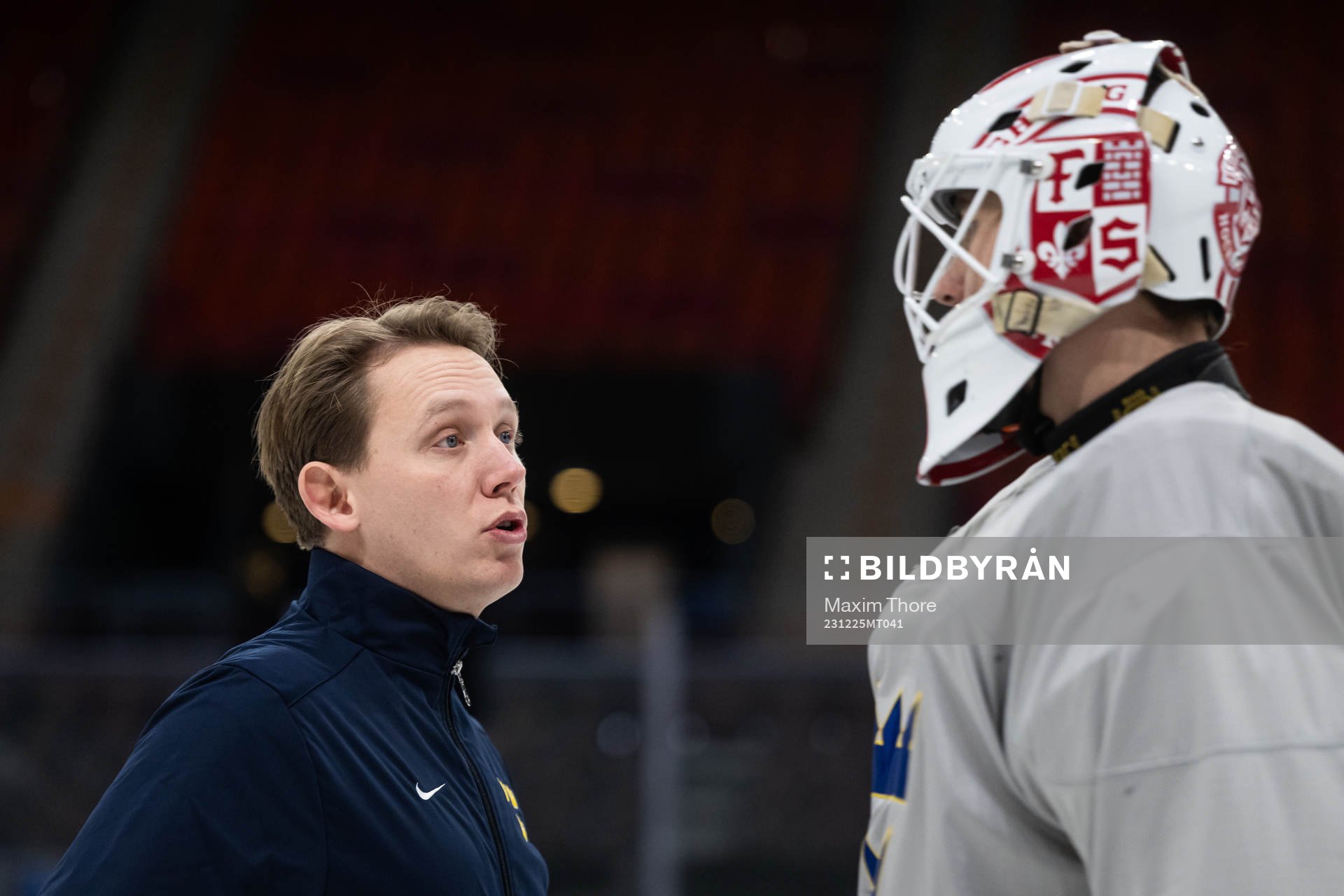 Goaltender coach Viktor Alm and goaltender Kevin Reidler of
