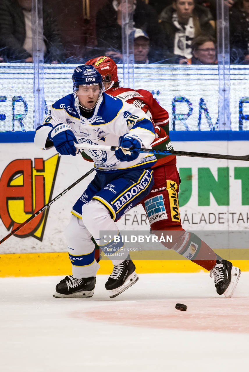 Leksands Olle Alsing och MoDos Riley Woods