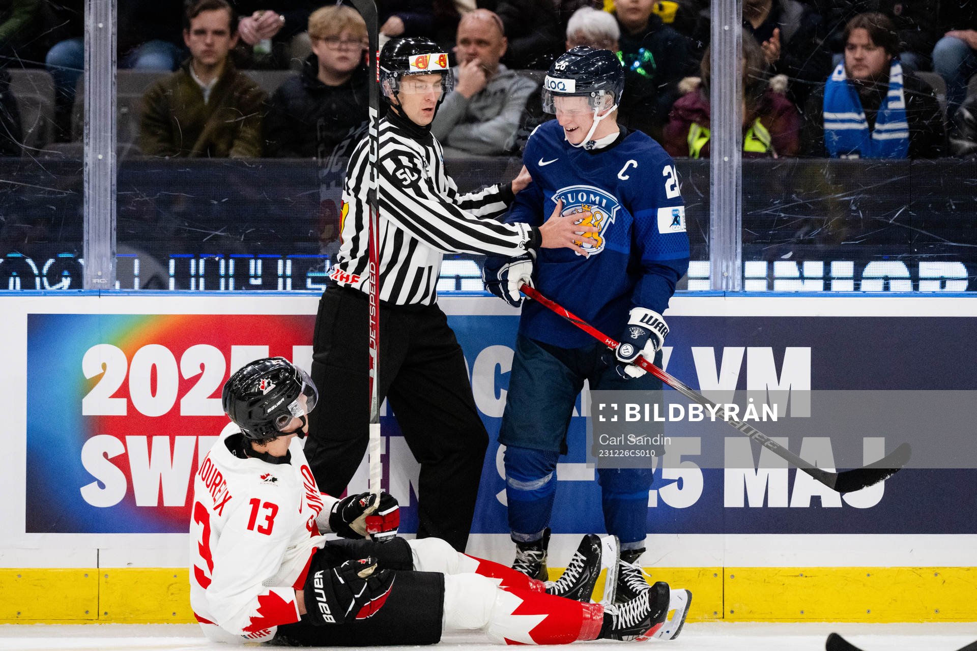 Maveric Lamoureux of Canada and Jere Lassila of Finland