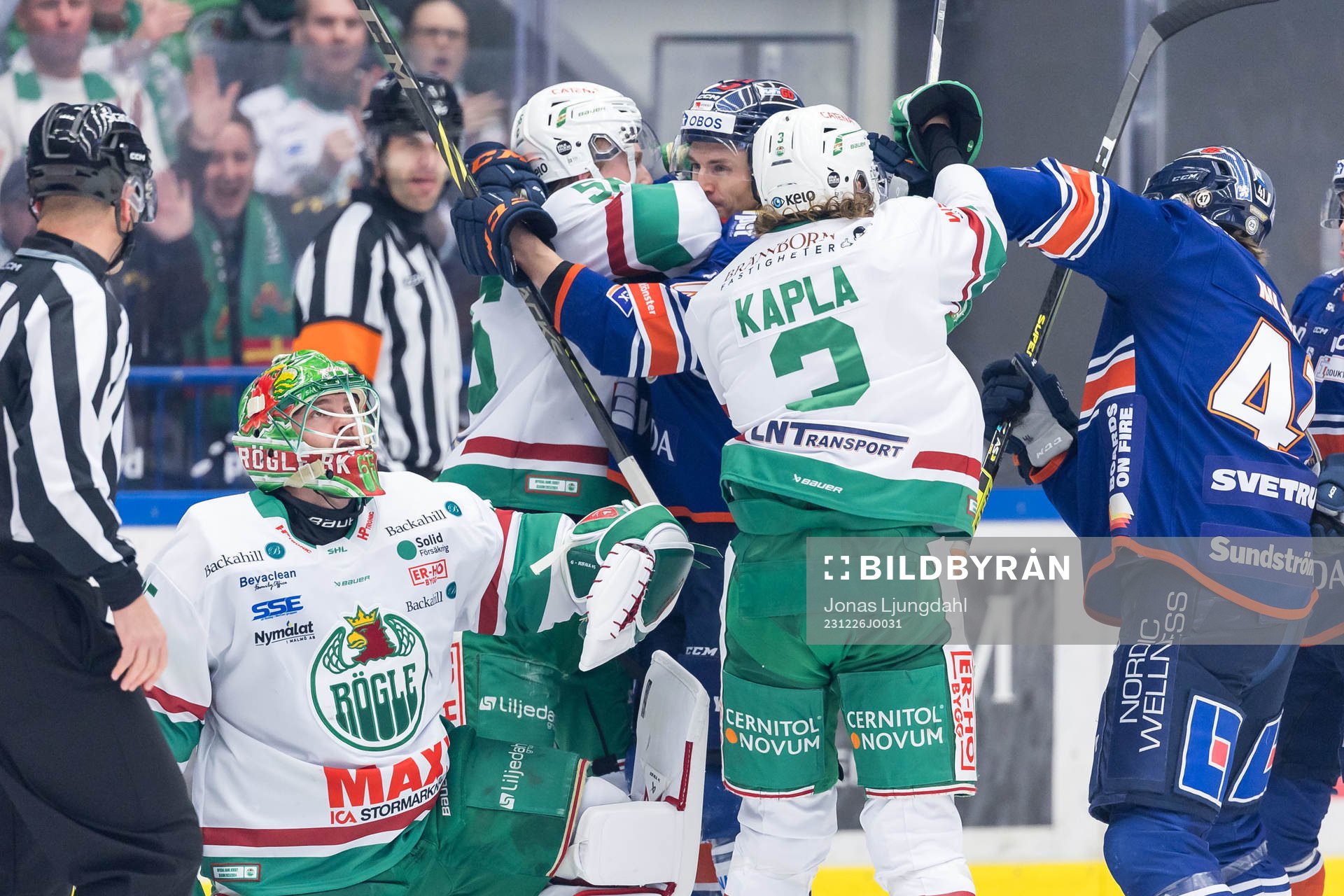 Irriterat mellan flera spelare