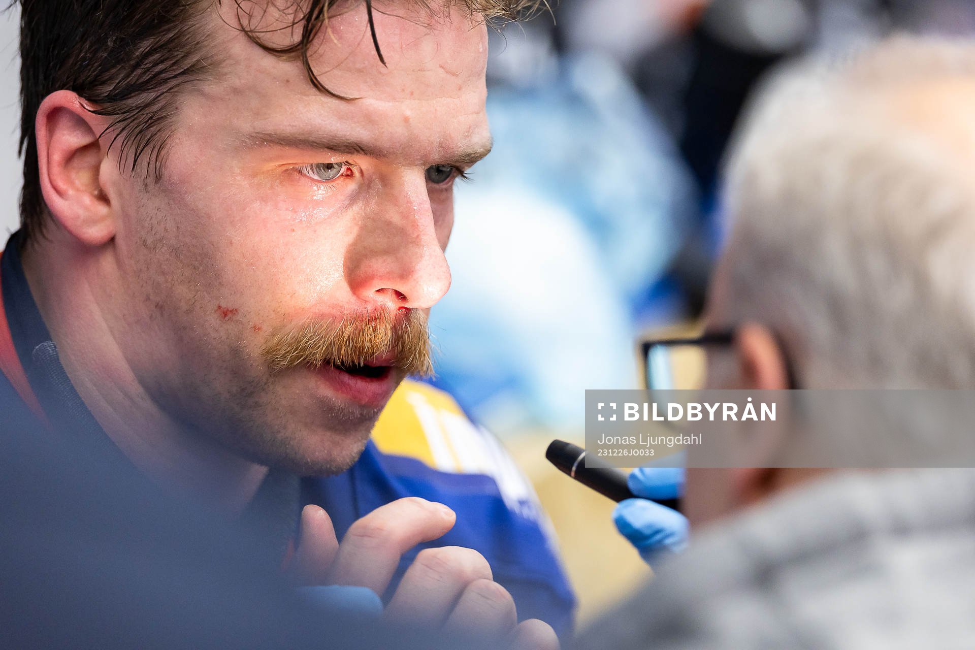 Växjös Brian Cooper blir undersökt av läkare