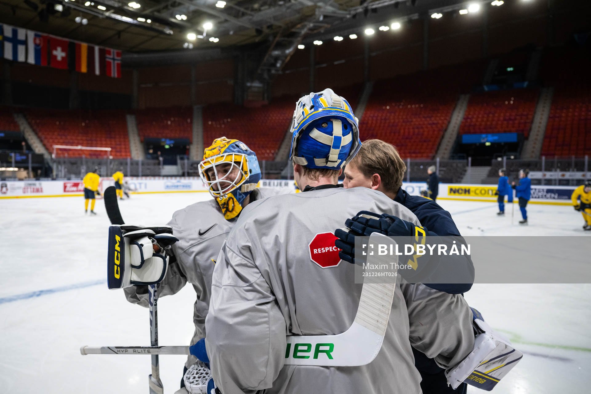 Goaltender Hugo Hävelid, goaltender Melker Thelin