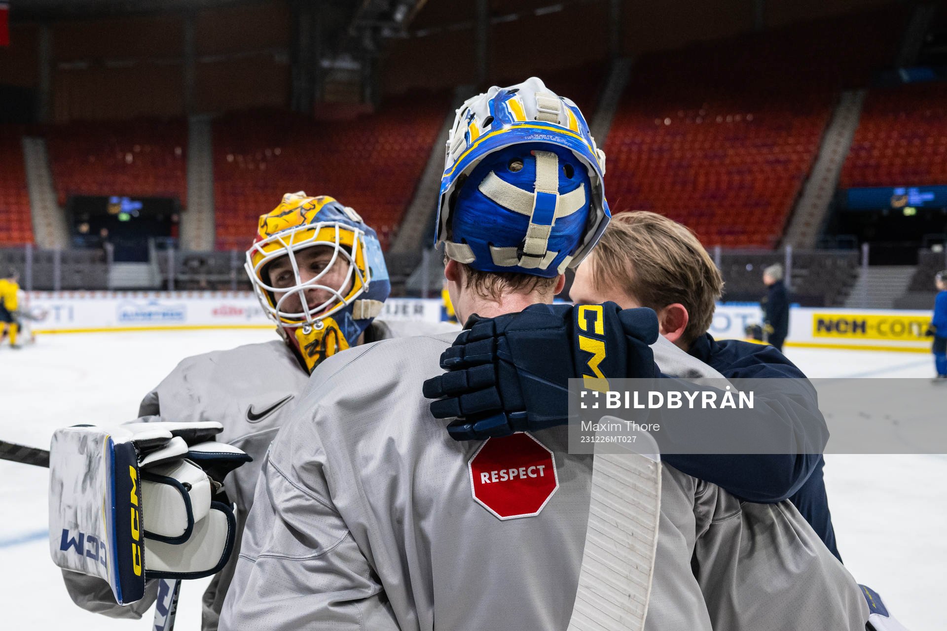 Goaltender Hugo Hävelid, goaltender Melker Thelin