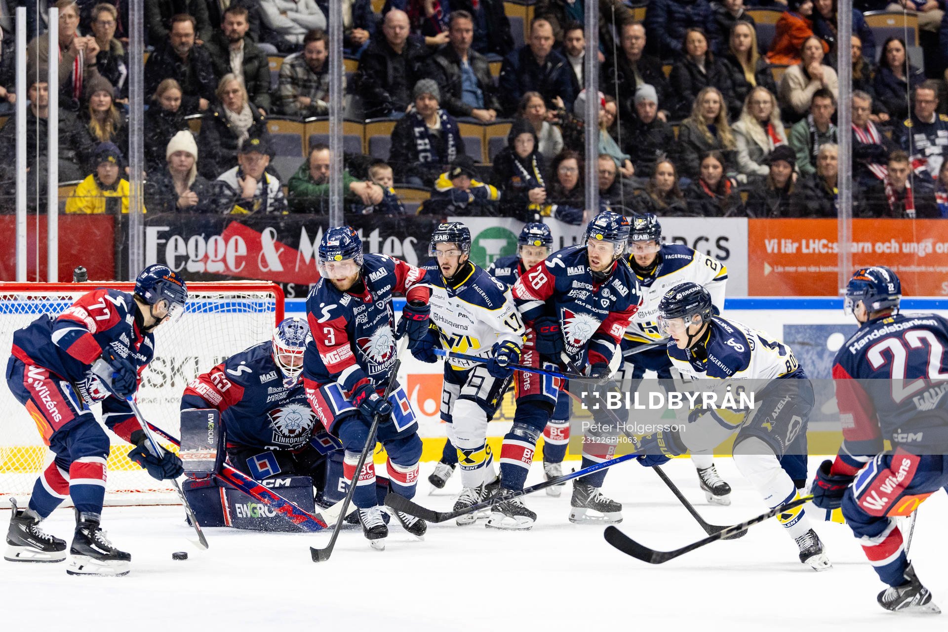 Linköpings Taylor Leier, målvakt Marcus Högberg, John