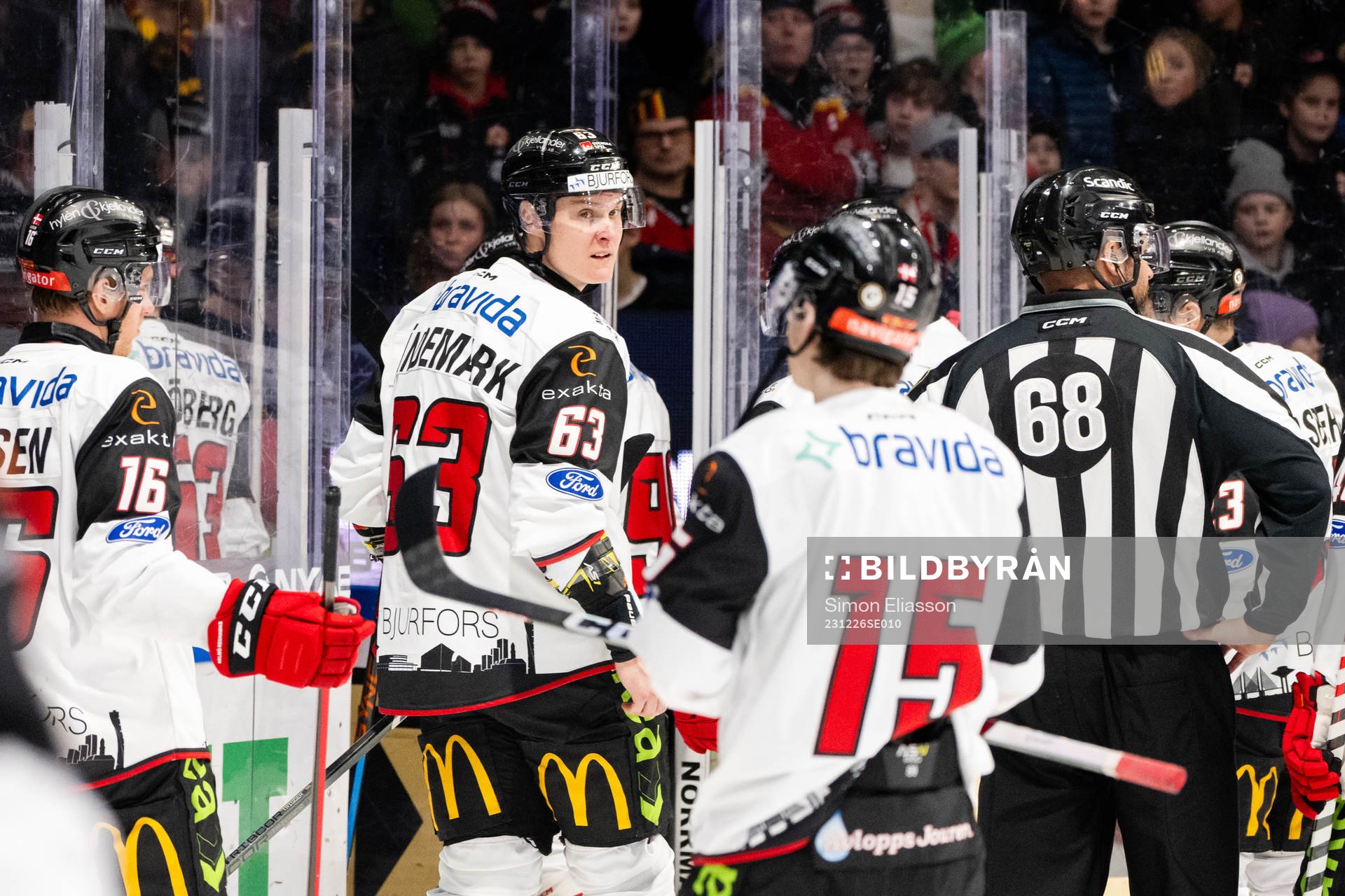Malmö Redhawks Fredrik Händemark lämnar isen