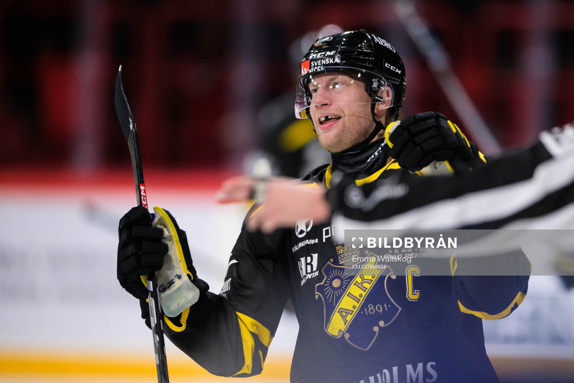 AIKs Richard Gynge jublar