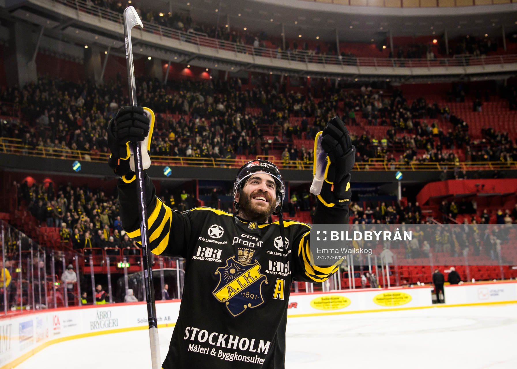 AIKs Mathew Maione jublar