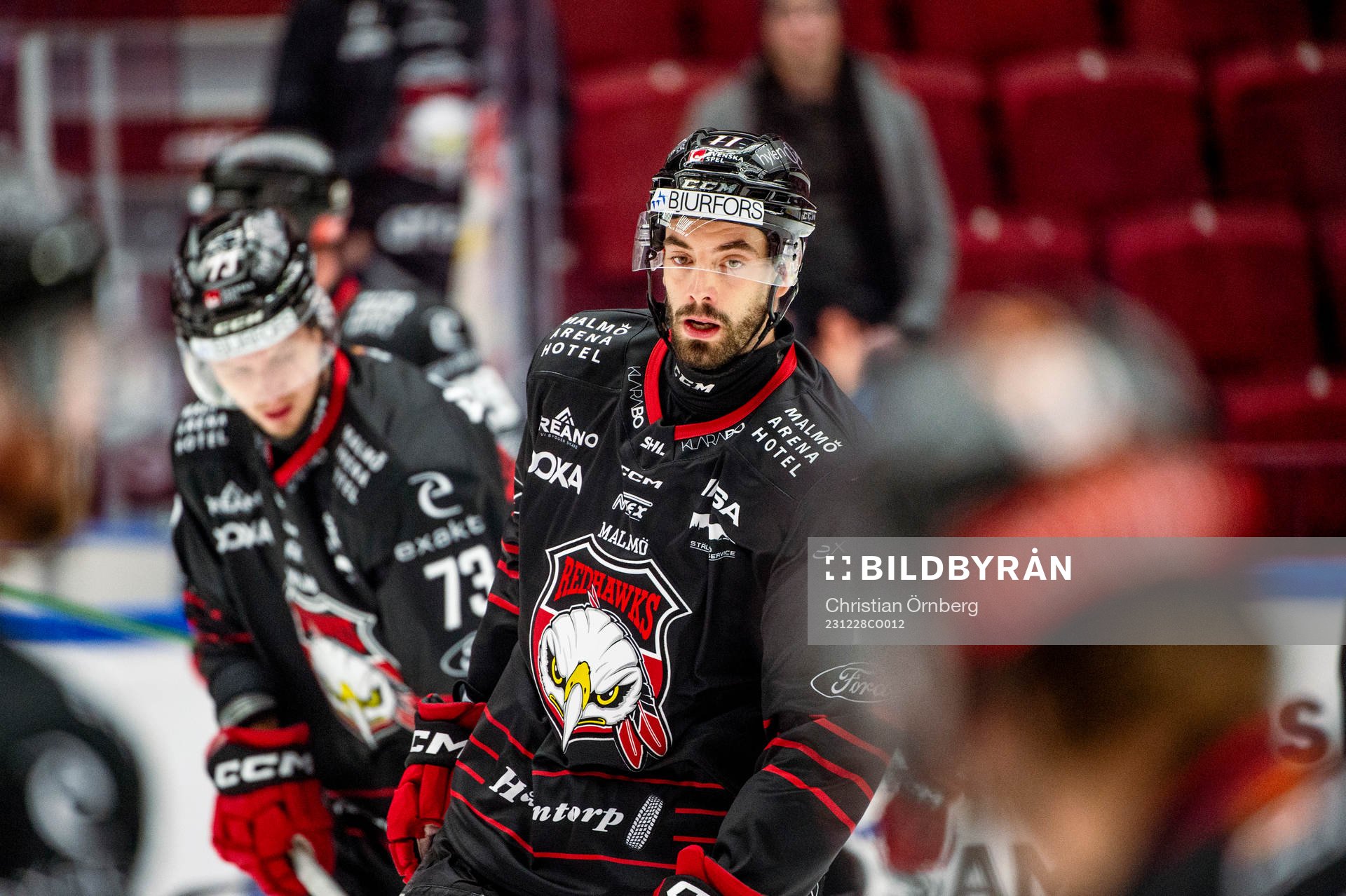 Malmö Redhawks Markus Lauridsen värmer upp innan