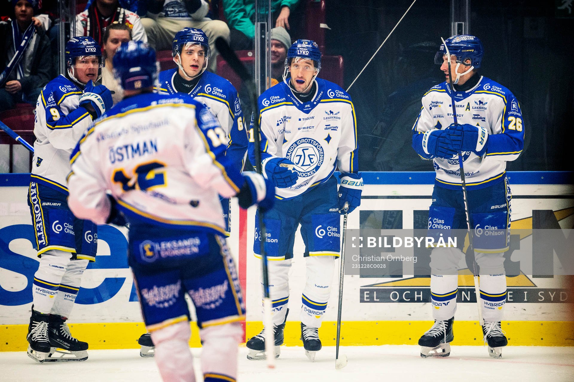 Leksands Max Veronneau jublar med lagkamraterna