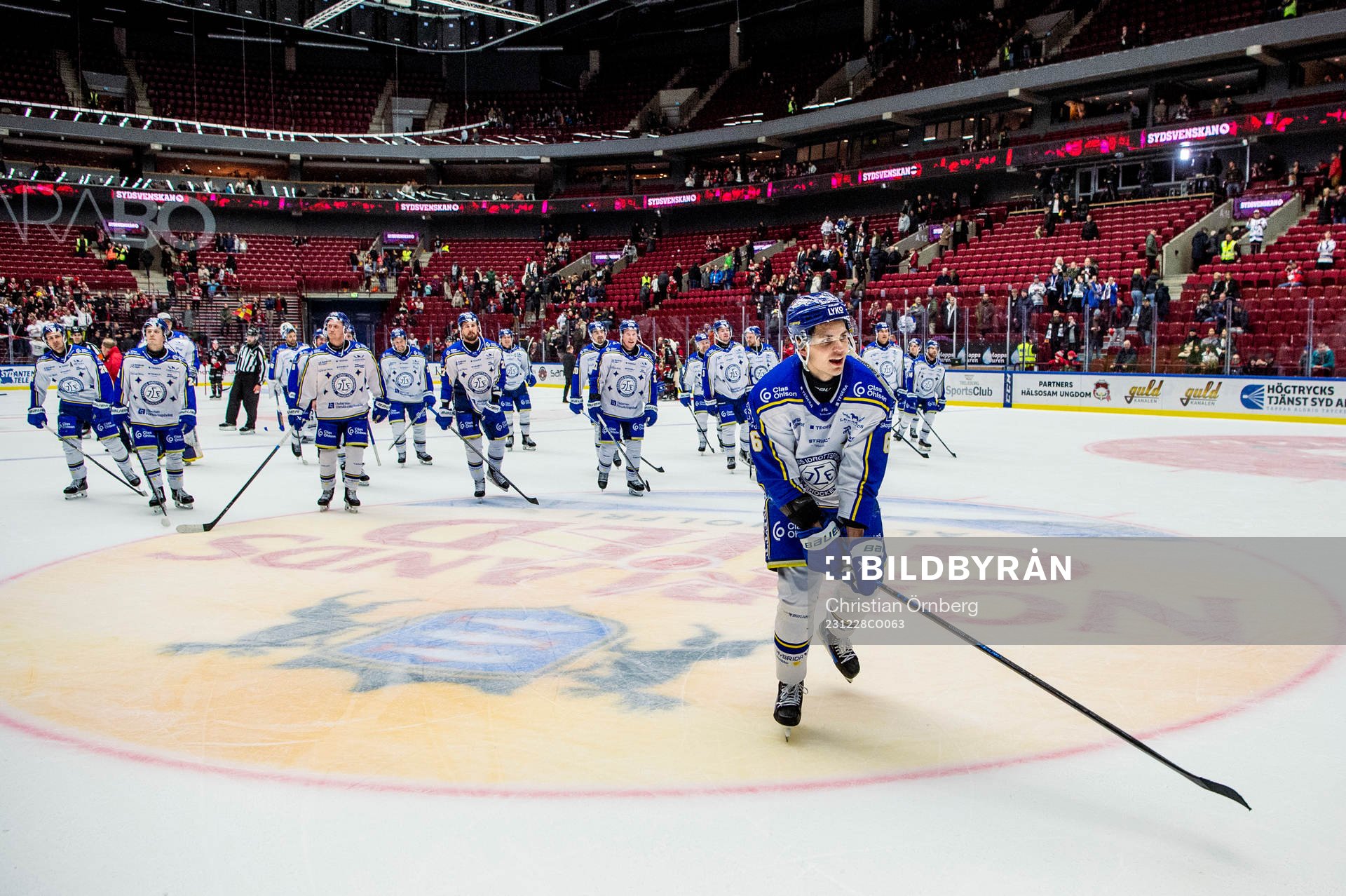 Leksands Alexander Lundqvist jublar med lagkamraterna