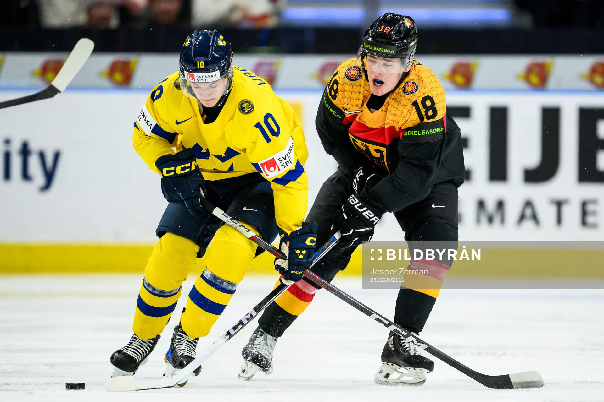 Fabian Wagner of Sweden and Luca Hauf of Germany