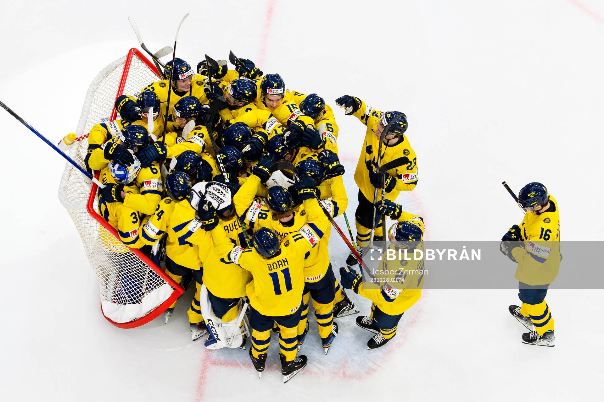 Players of Sweden celebrate