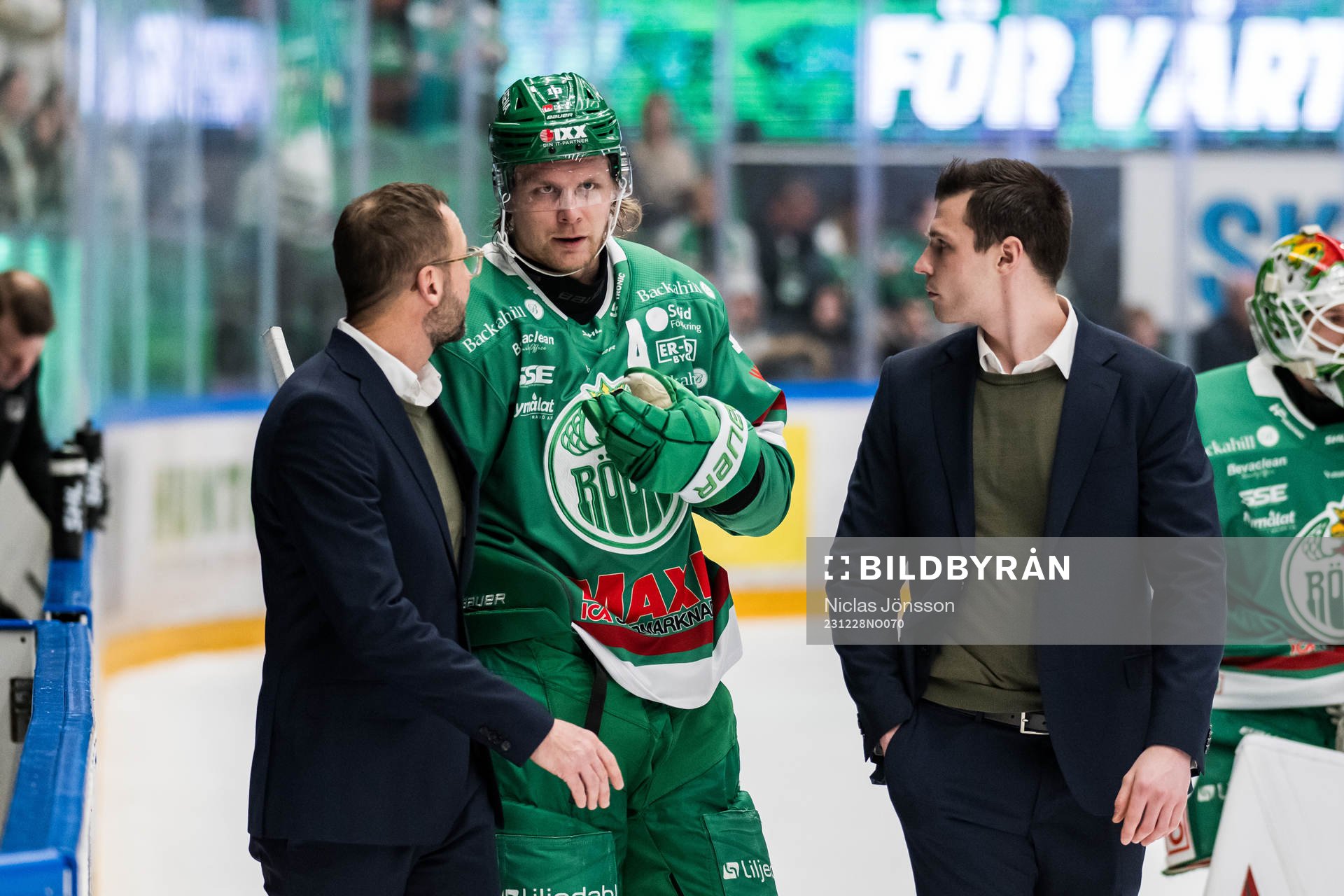 Rögles tränare Roger Hansson, Rodrigo Abols och